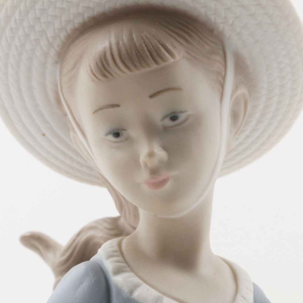 Lladro "Mirth In The Country" Porcelain Figurine