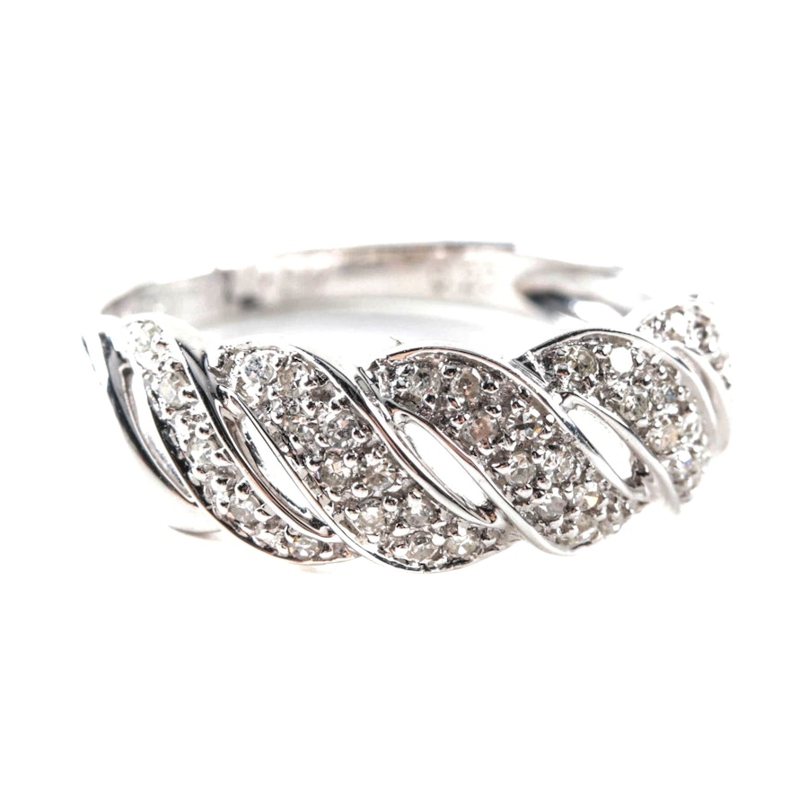 18K White Gold Diamond Ring