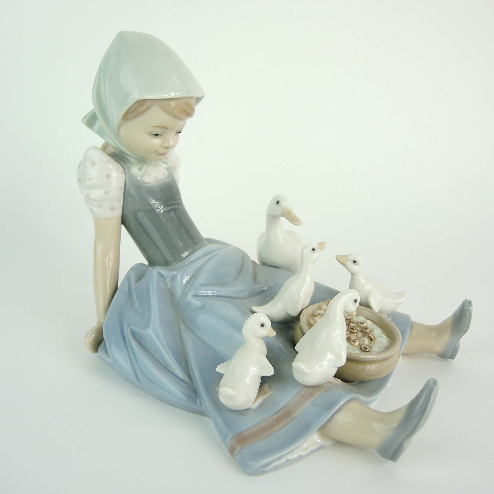 Lladró "My Hungry Brood" Porcelain Figurine
