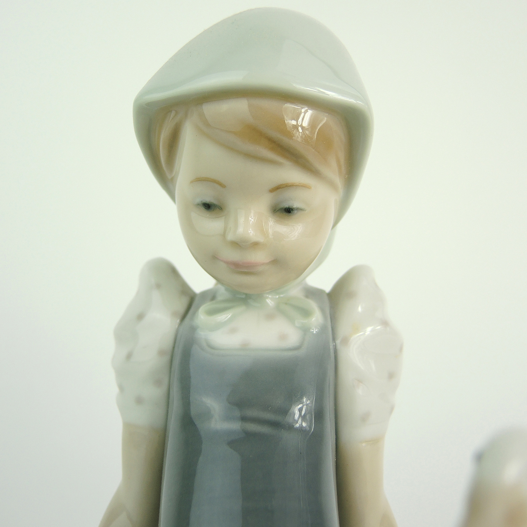 Lladró "My Hungry Brood" Porcelain Figurine