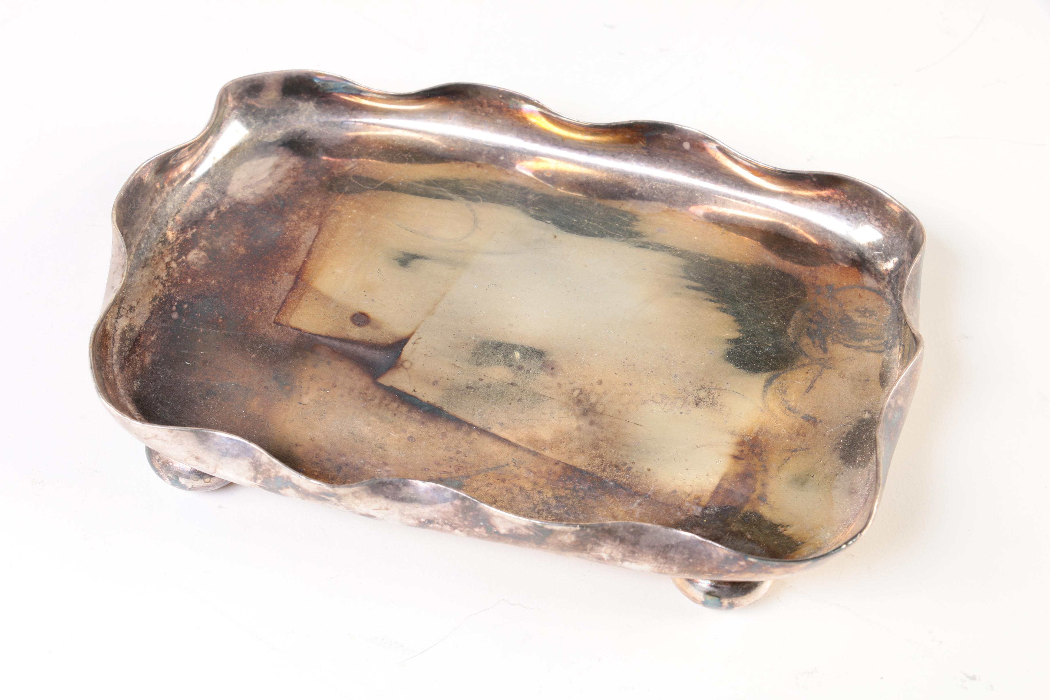 Viner's of Sheffield Vanity Box with Other Silver Plate Vanity Items