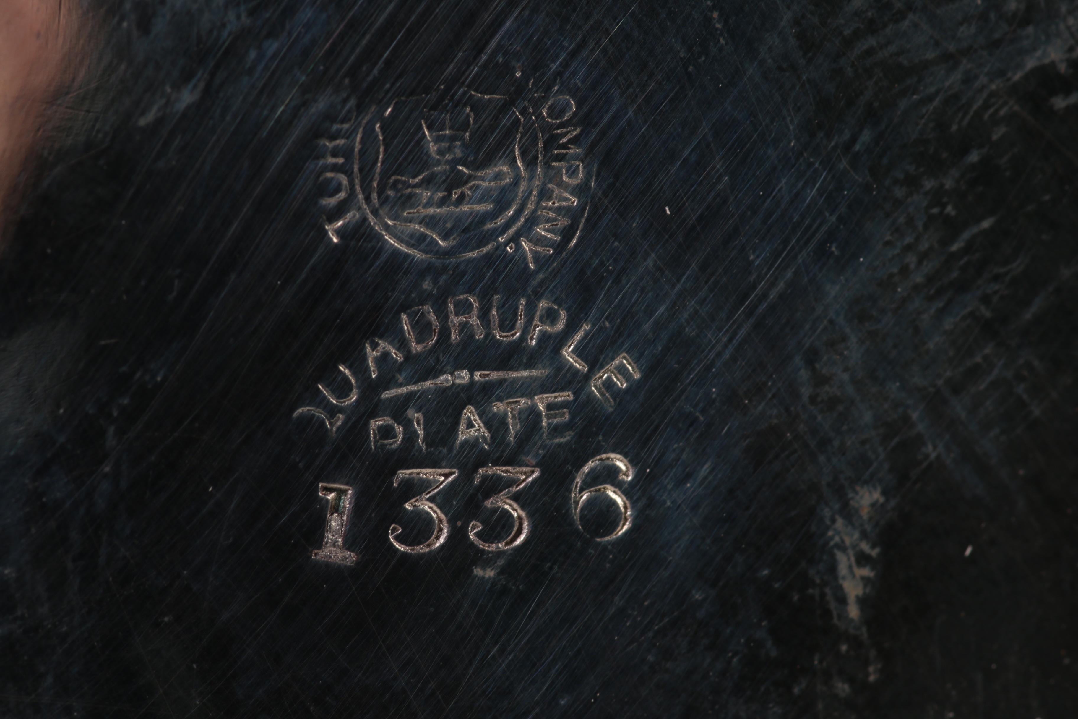 Viner's of Sheffield Vanity Box with Other Silver Plate Vanity Items