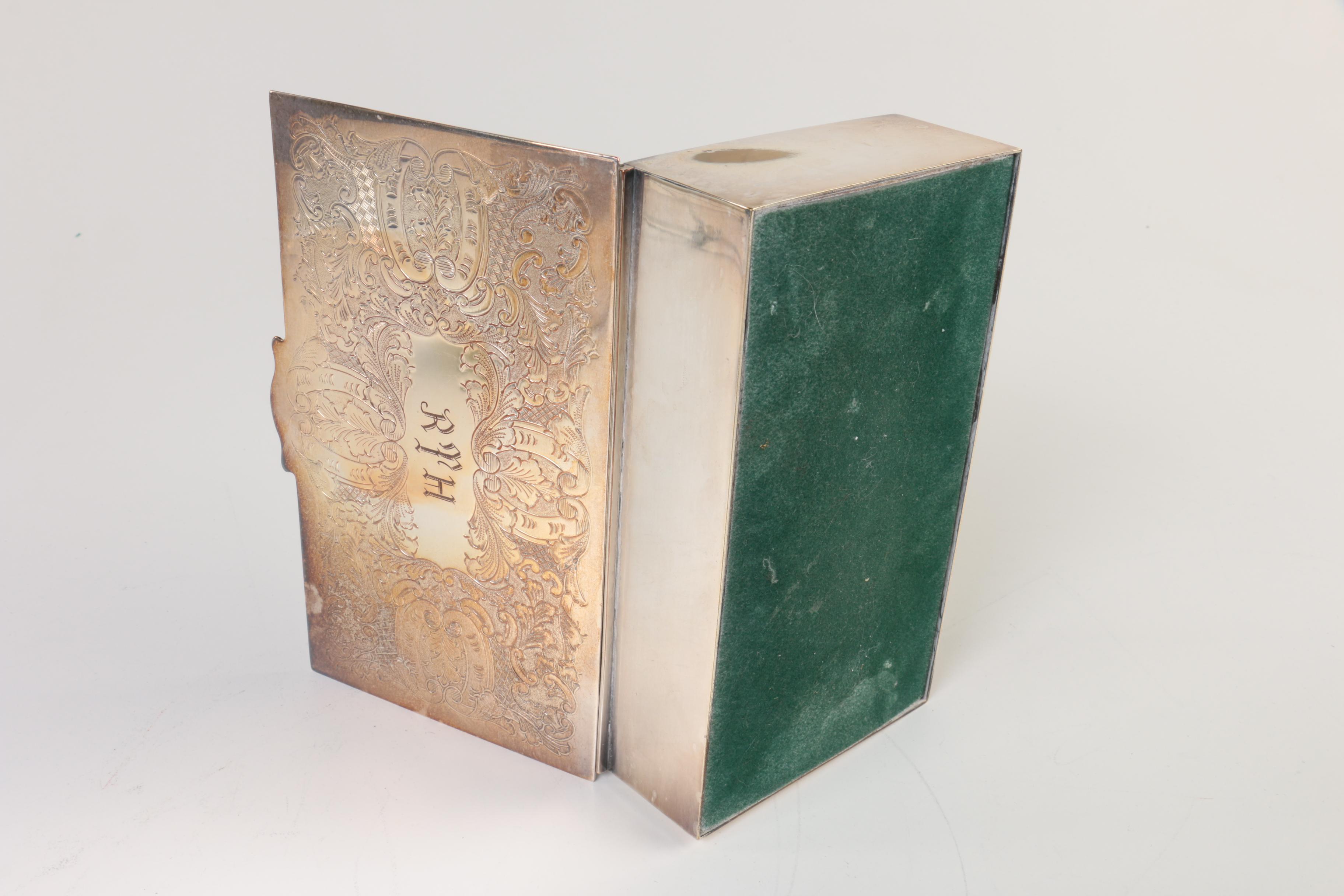 Viner's of Sheffield Vanity Box with Other Silver Plate Vanity Items