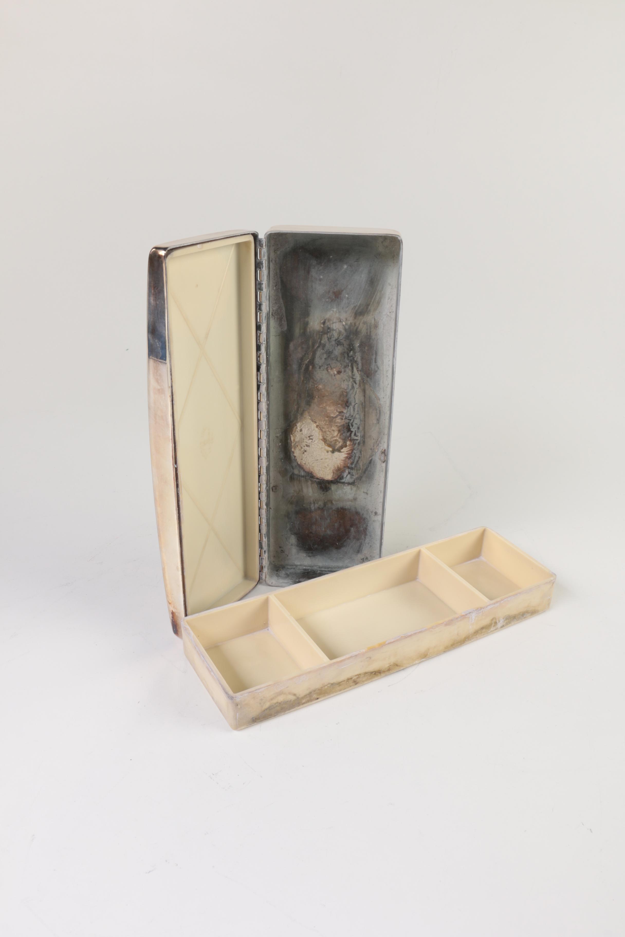 Viner's of Sheffield Vanity Box with Other Silver Plate Vanity Items