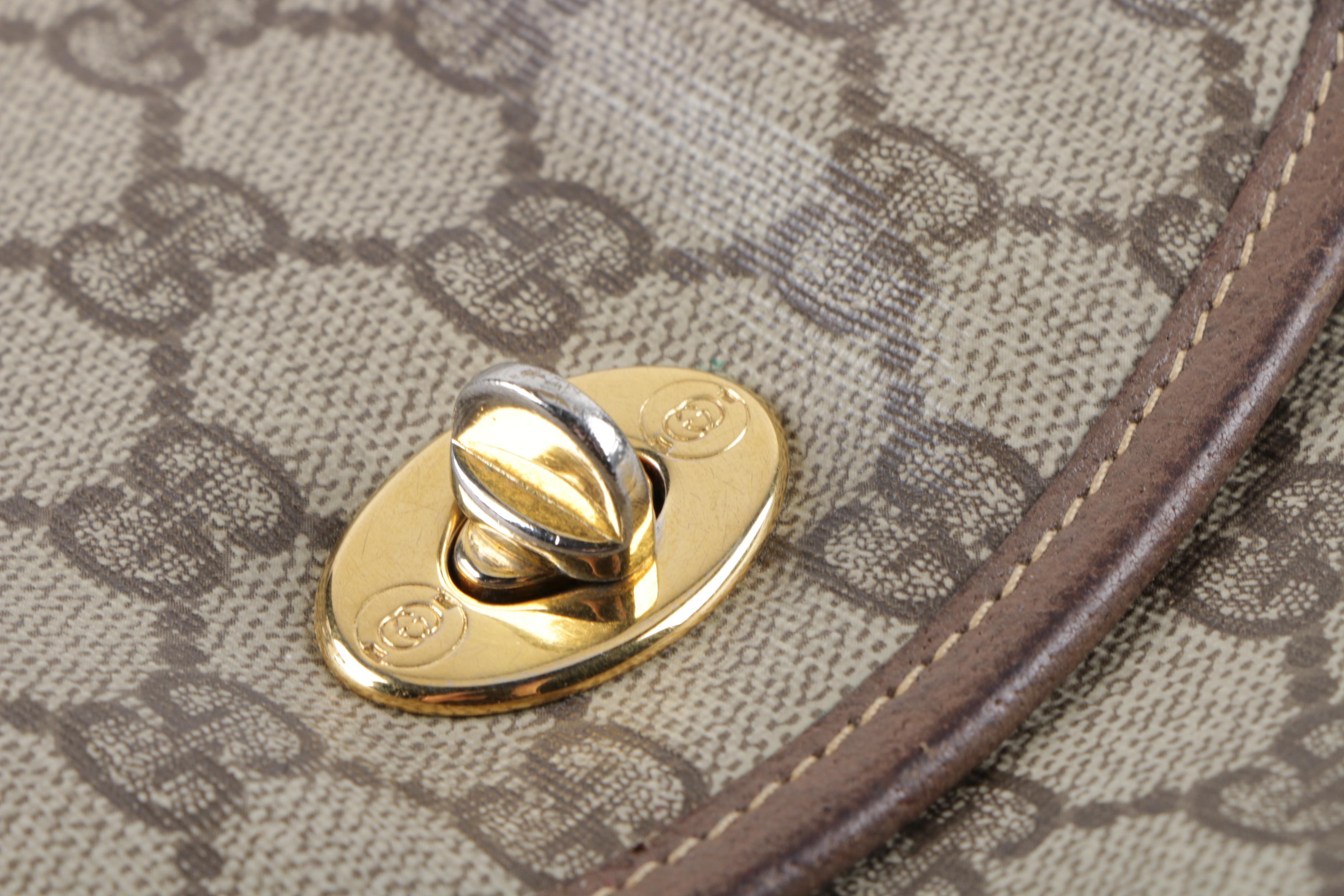 Gucci Supreme Canvas Shoulder Bag