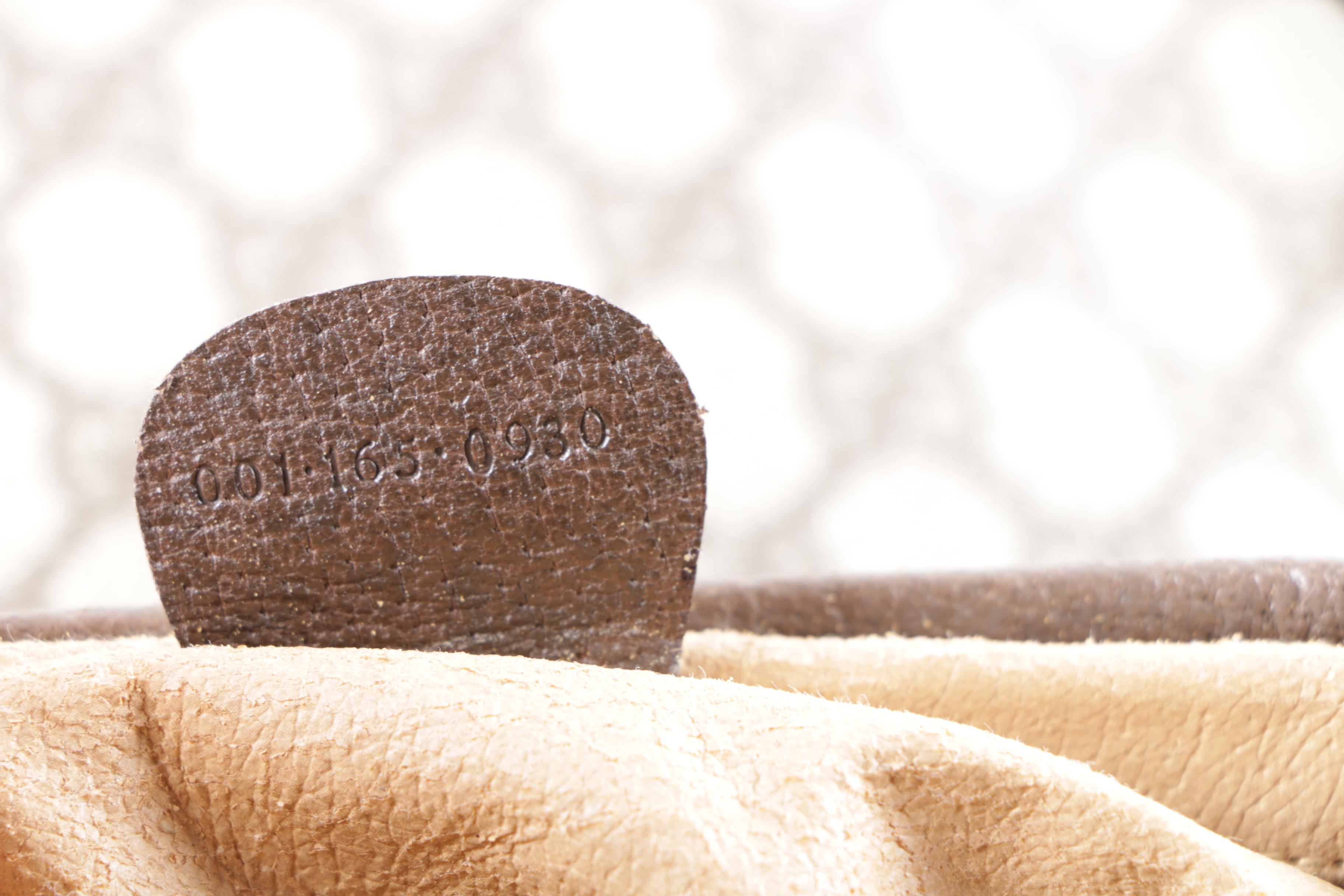 Gucci Supreme Canvas Shoulder Bag