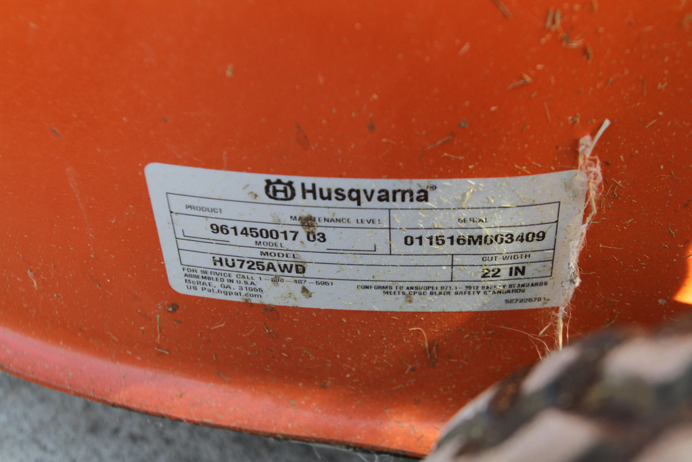 Husqvarna AWD Lawnmower with 725 EX 190cc Briggs & Stratton Motor