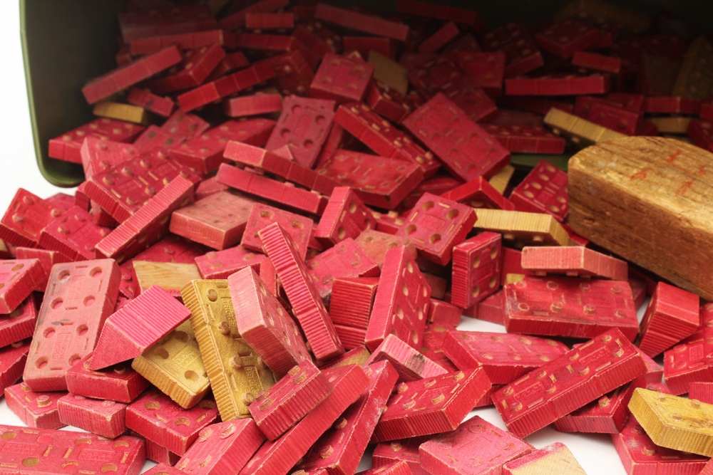 1950s Elgo American Bricks