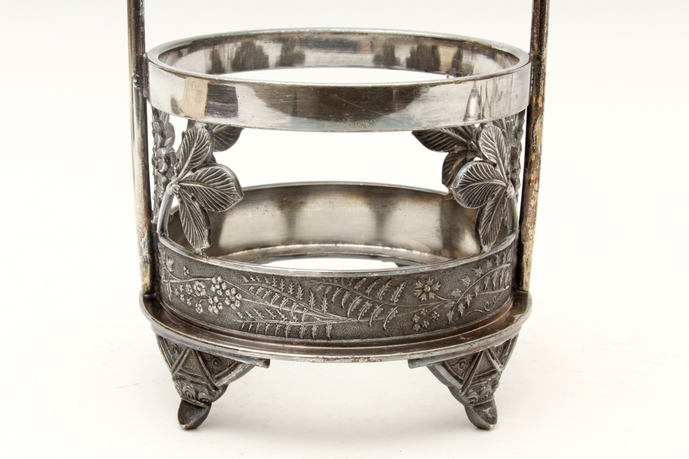 Pairpoint Mfg. Co. Silver Plate Pickle Caster