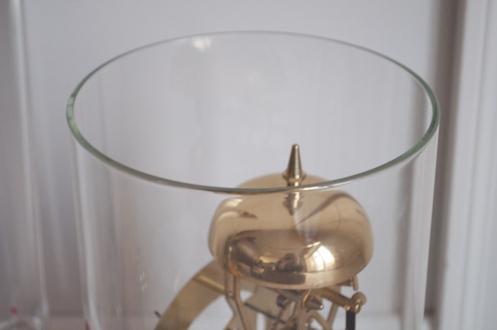 Skeleton Clocks and Barometers with Crystal Prism and Radiometer