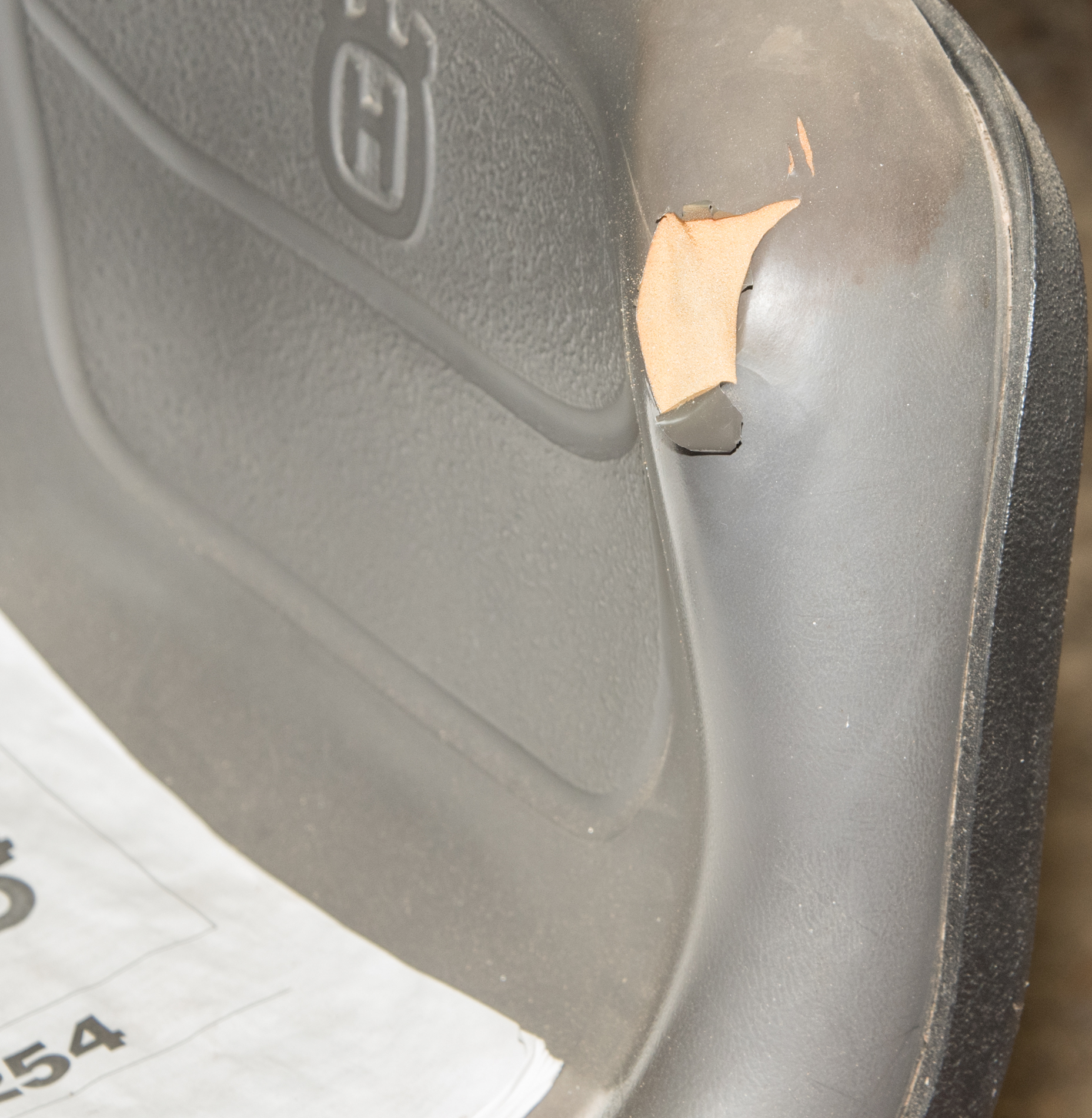 2005 Husqvarna GT2254 Riding Lawn Tractor