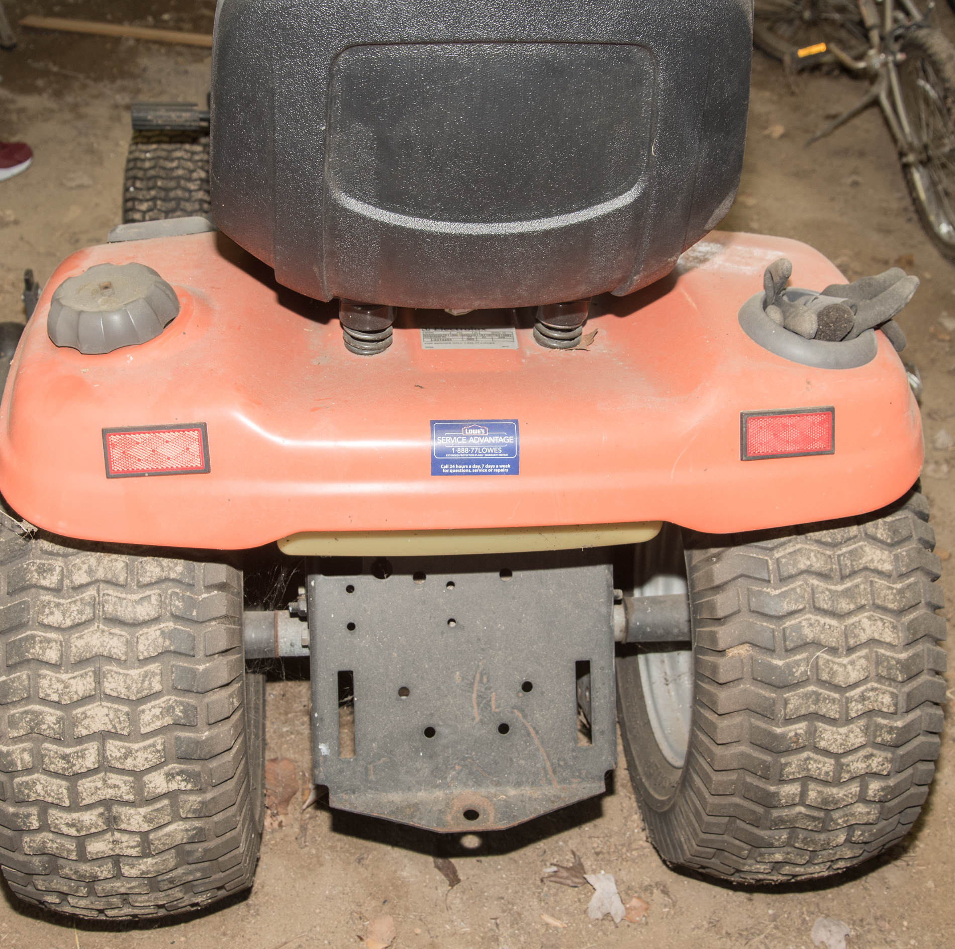 2005 Husqvarna GT2254 Riding Lawn Tractor