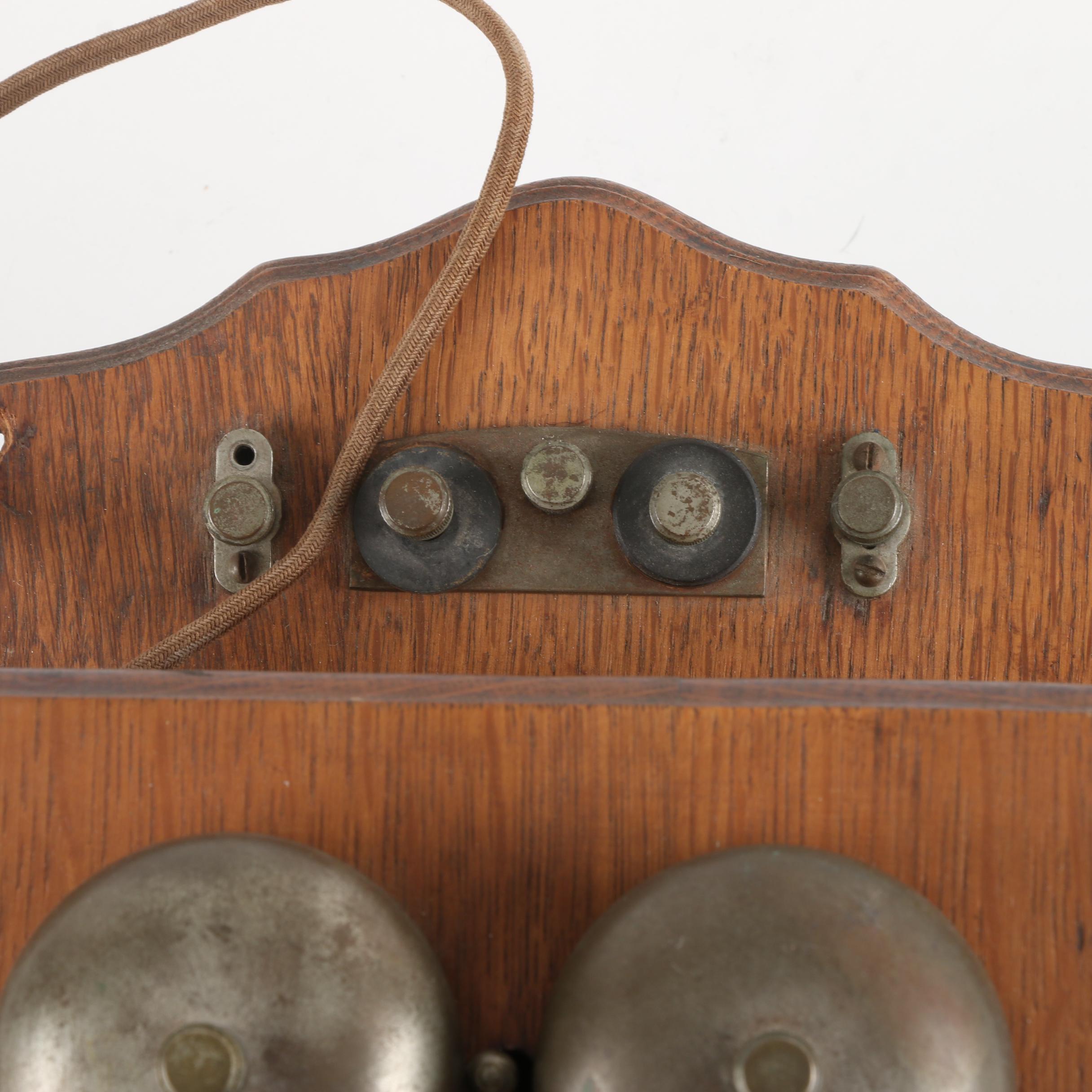 Antique Leich Electric CO Hand Crank Wall Phone