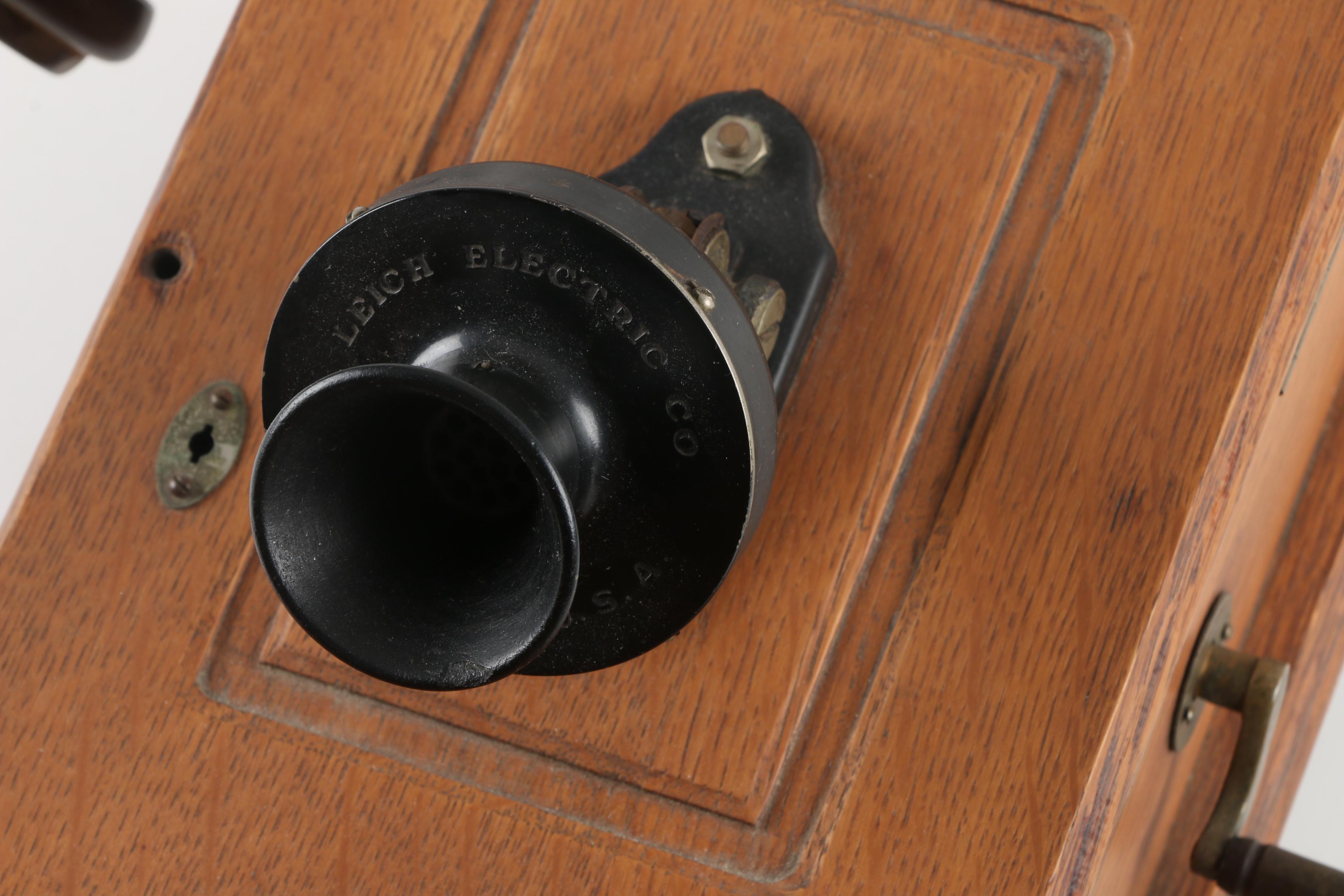 Antique Leich Electric CO Hand Crank Wall Phone