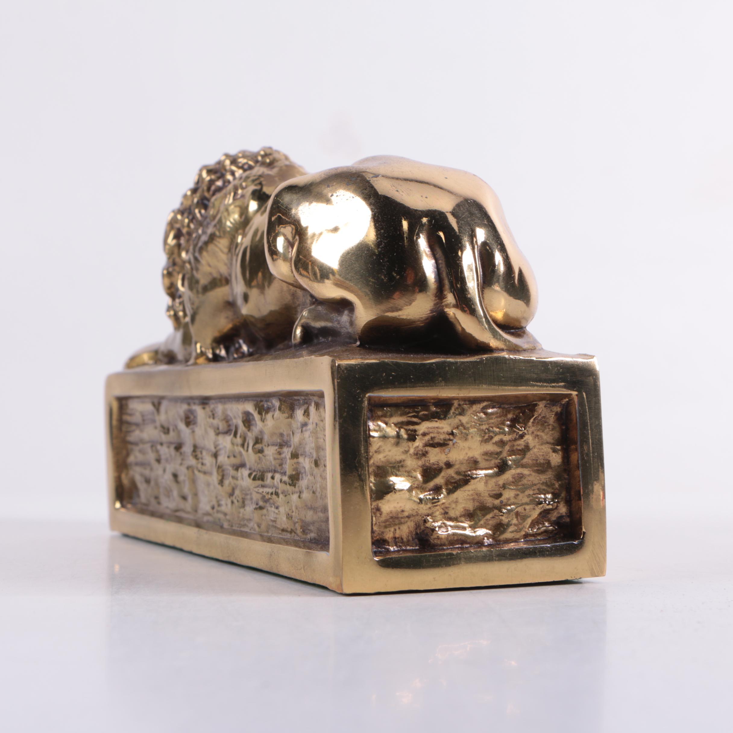 Metal Recumbent Lion Bookends