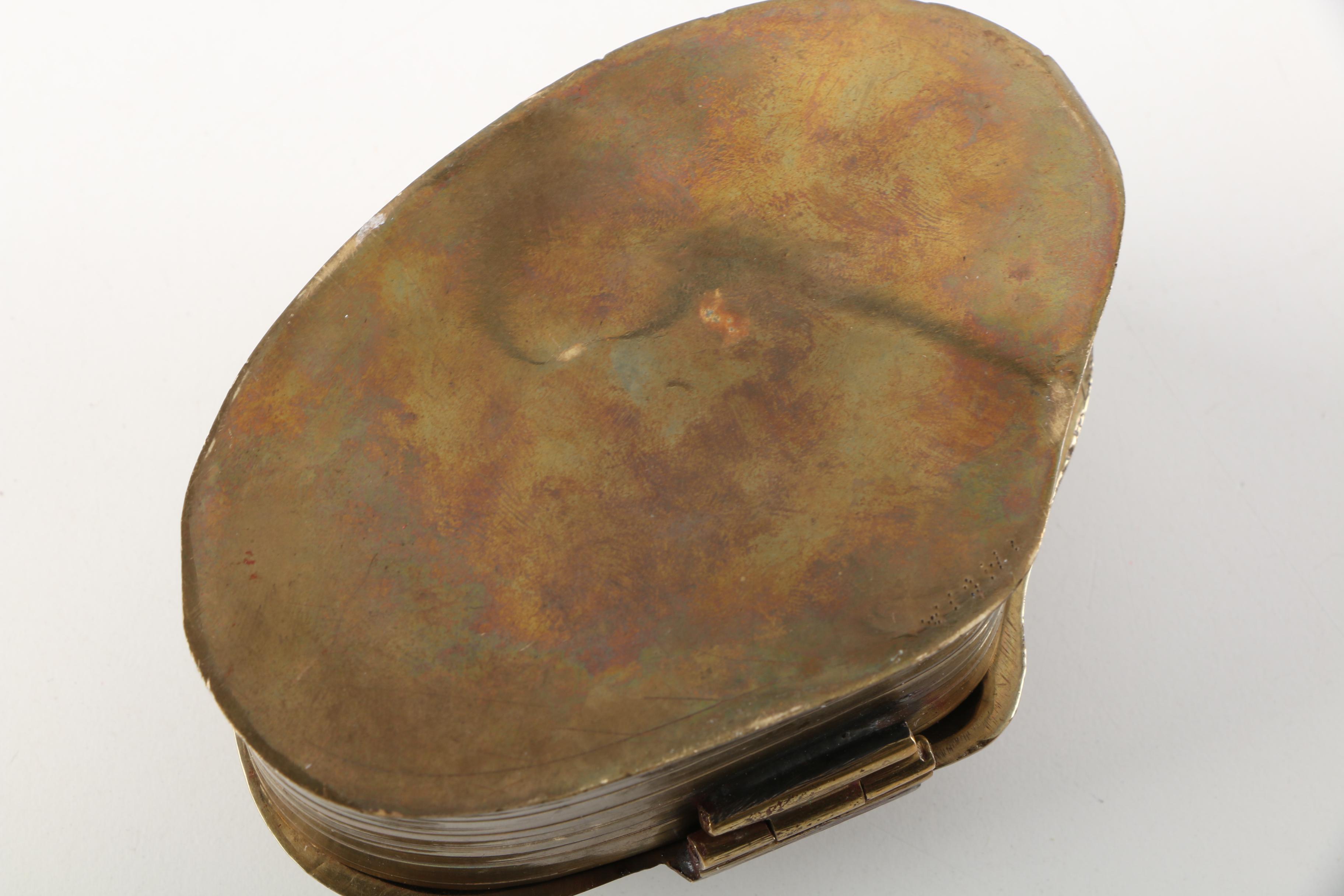 Vintage Vanity Accessories Including Ardalt Porcelain