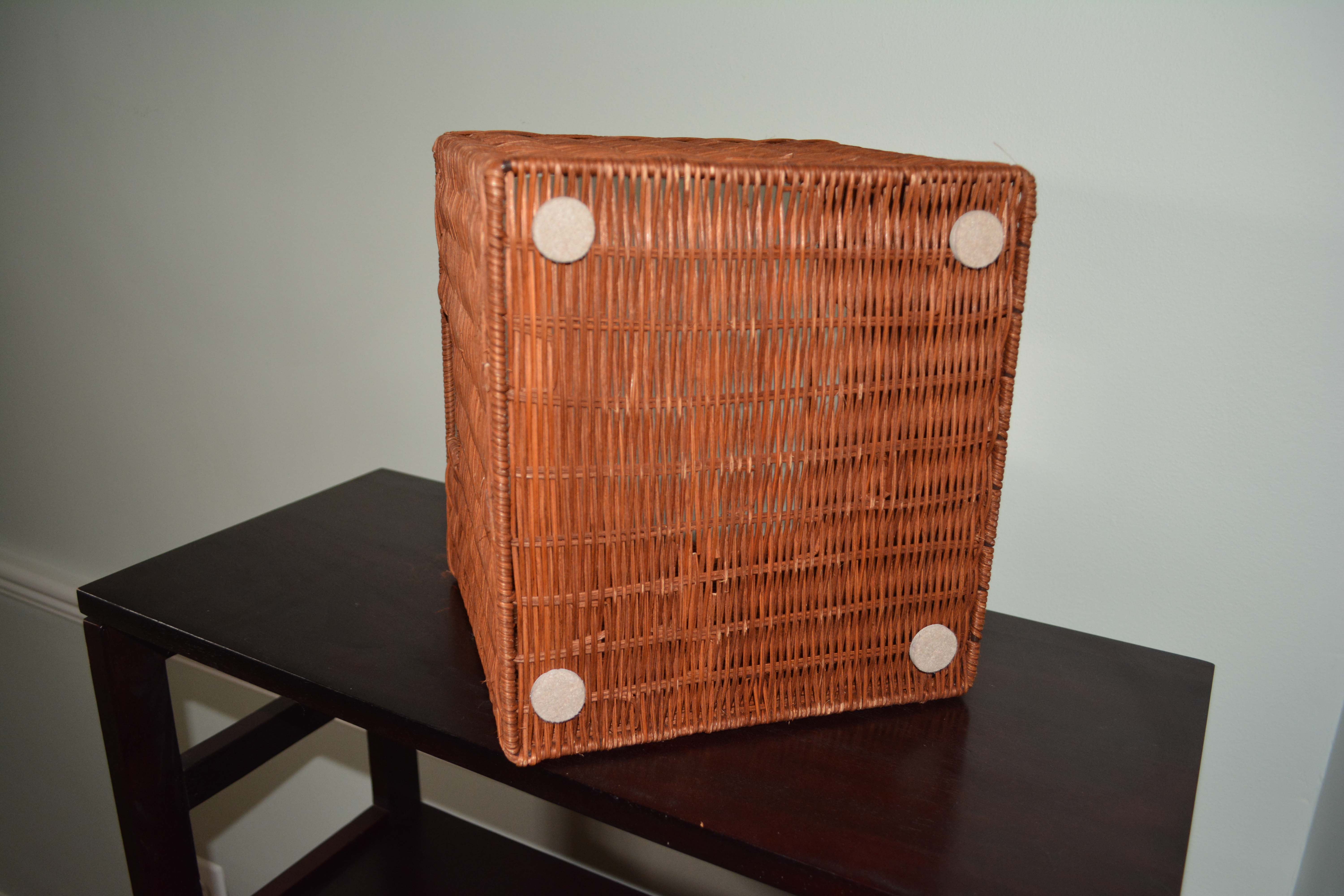 Open Shelving Unit with Two Baskets