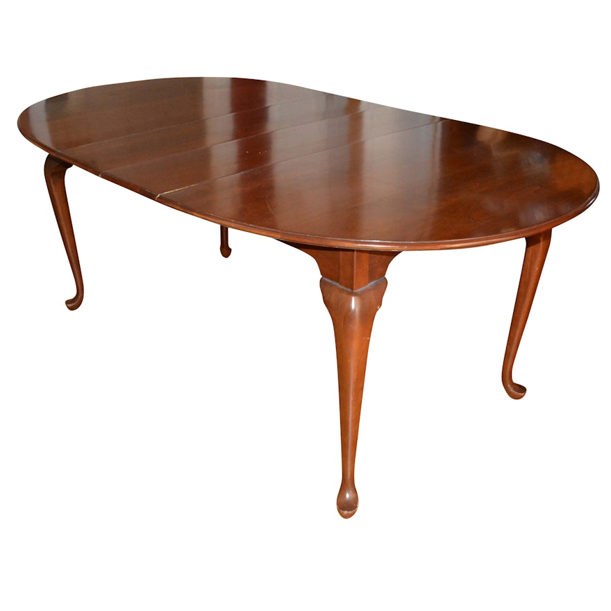 Queen Anne Style Dining Table with Leaves