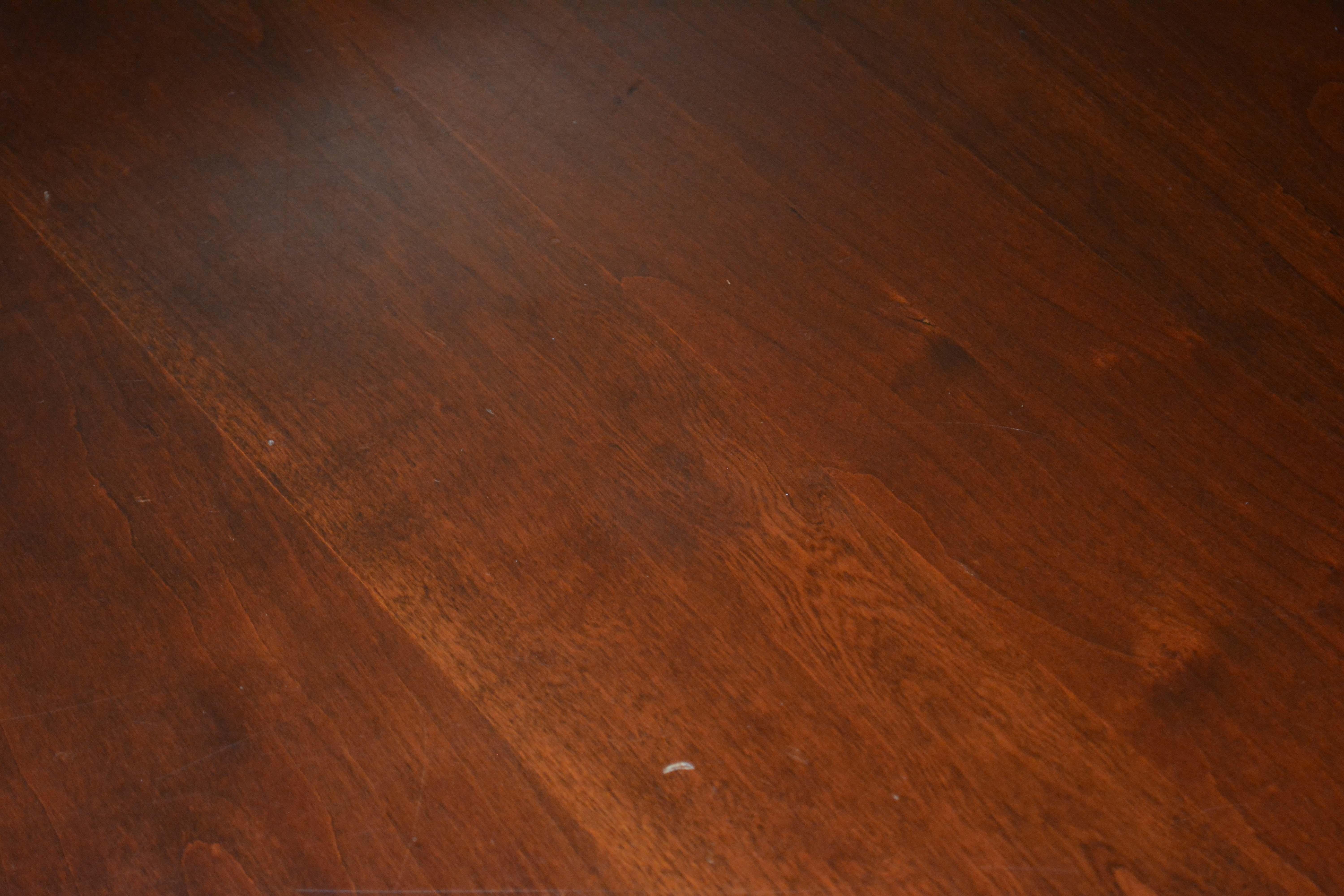 Queen Anne Style Dining Table with Leaves