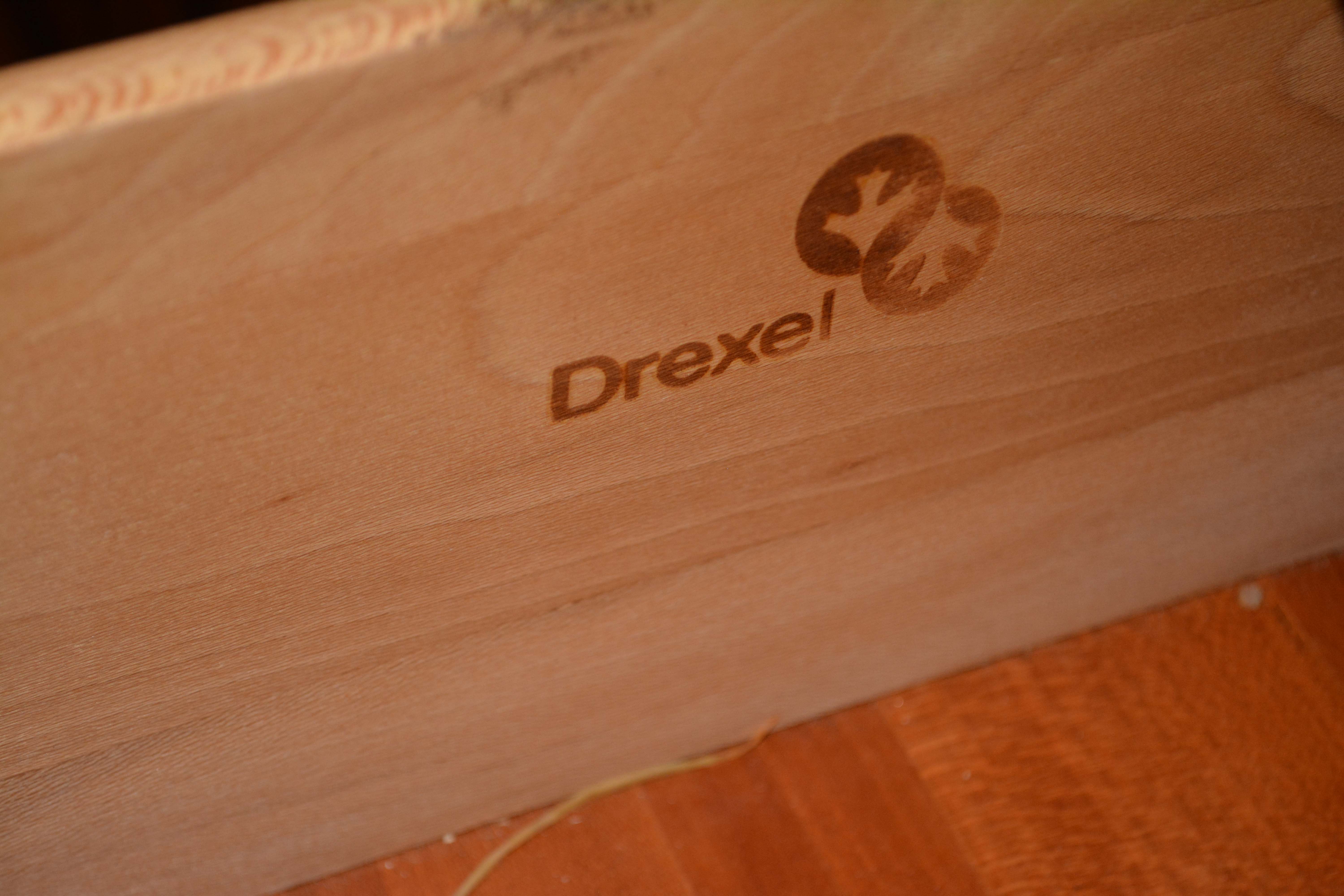 Drexel Three-Piece Display Cabinet With Bookcases