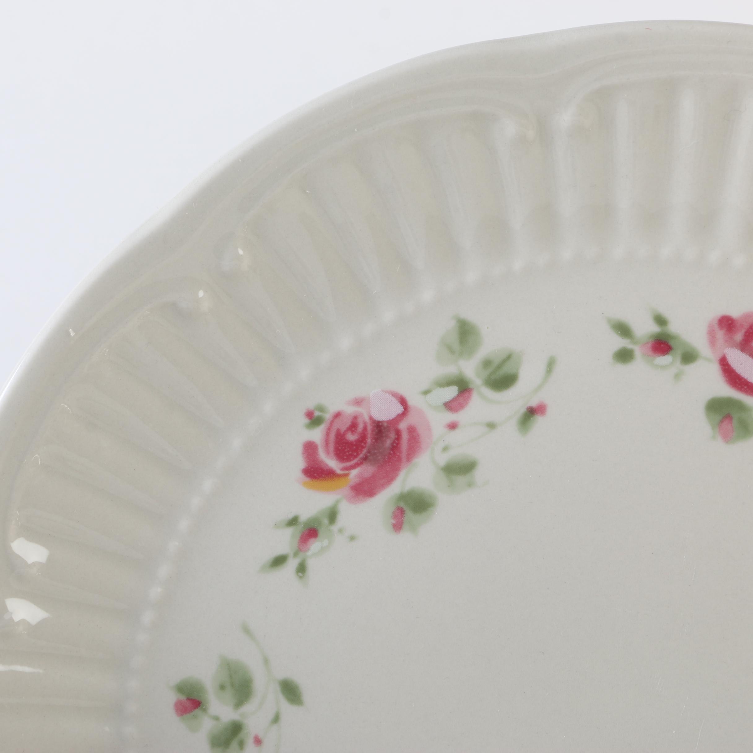 Gibson Design's Dinnerware