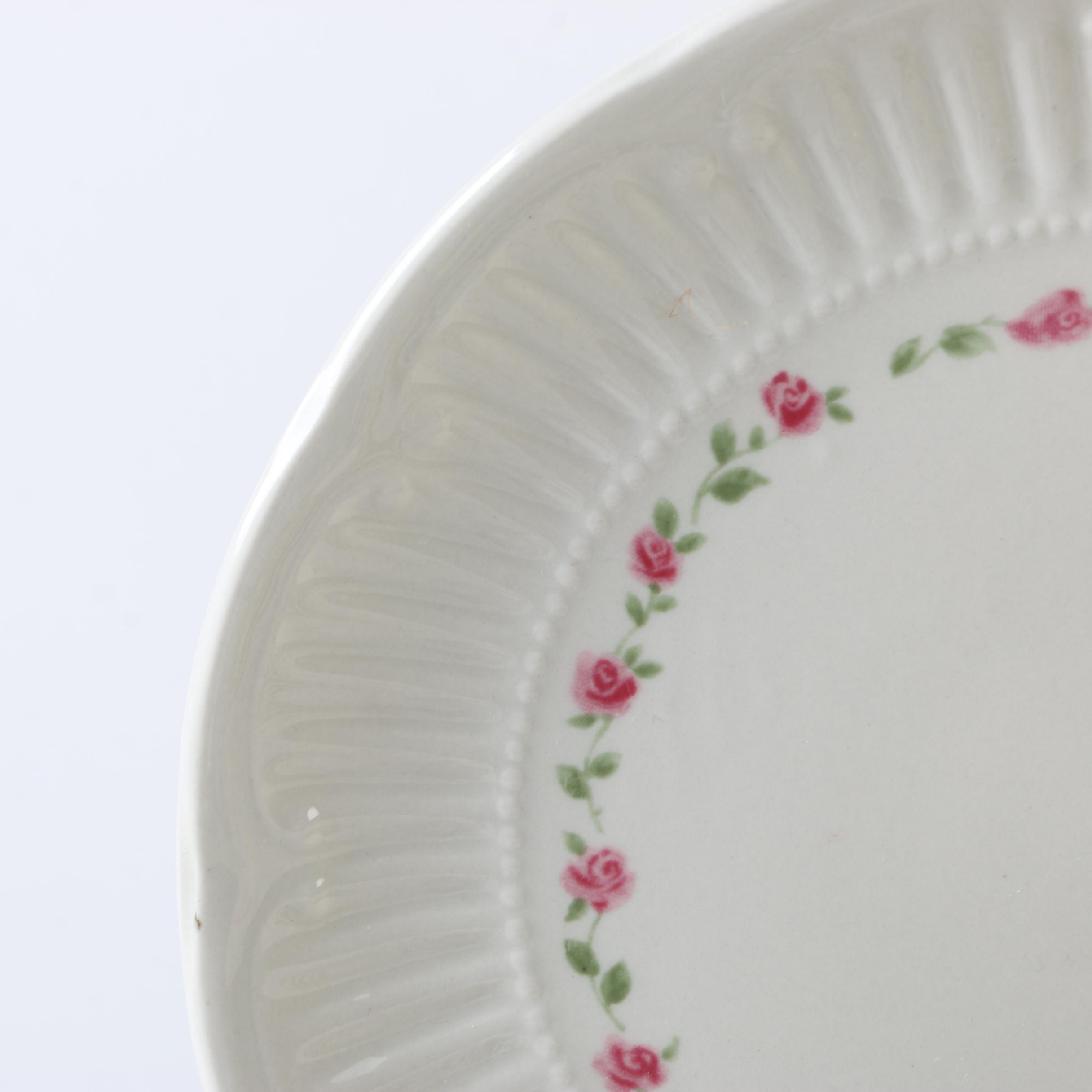 Gibson Design's Dinnerware