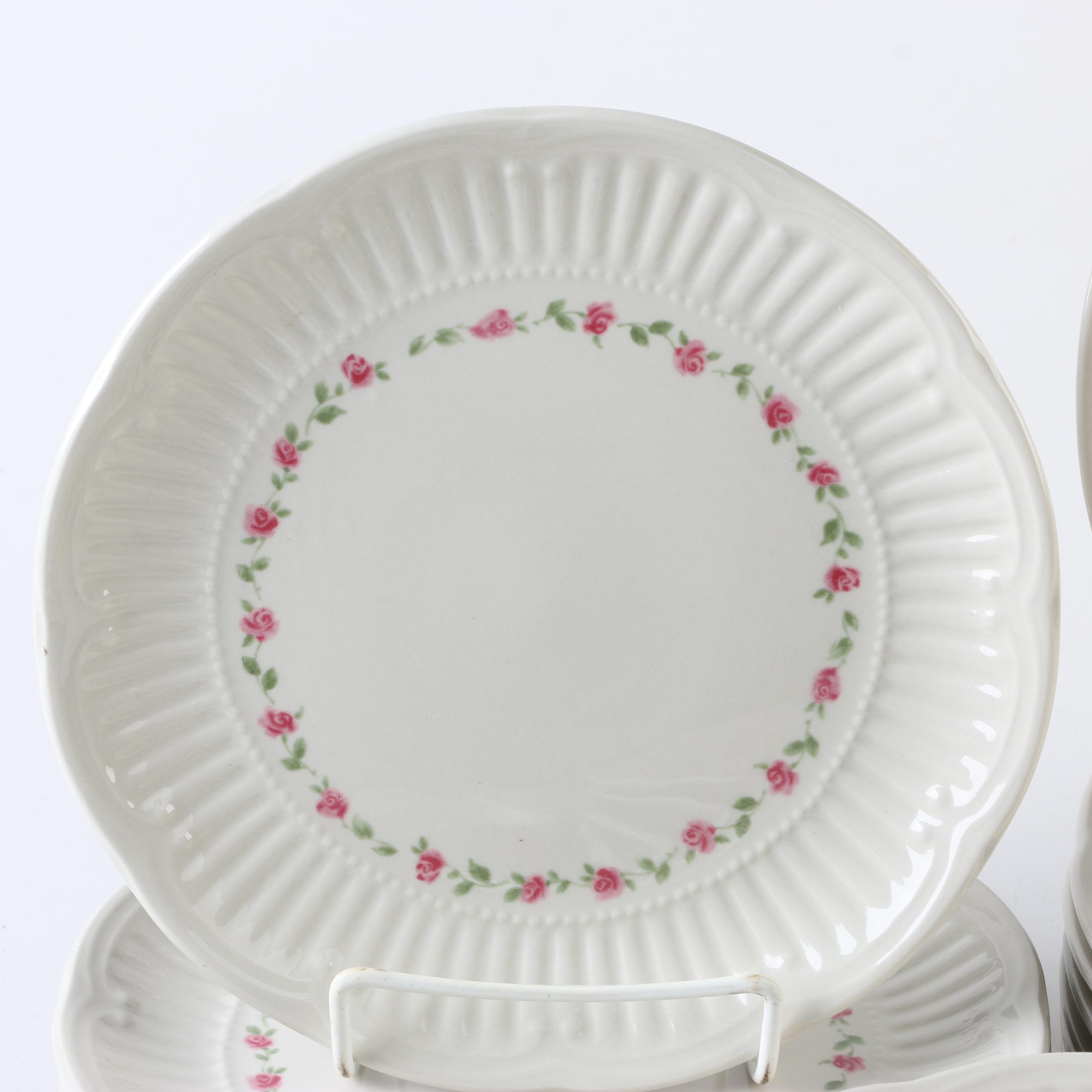 Gibson Design's Dinnerware