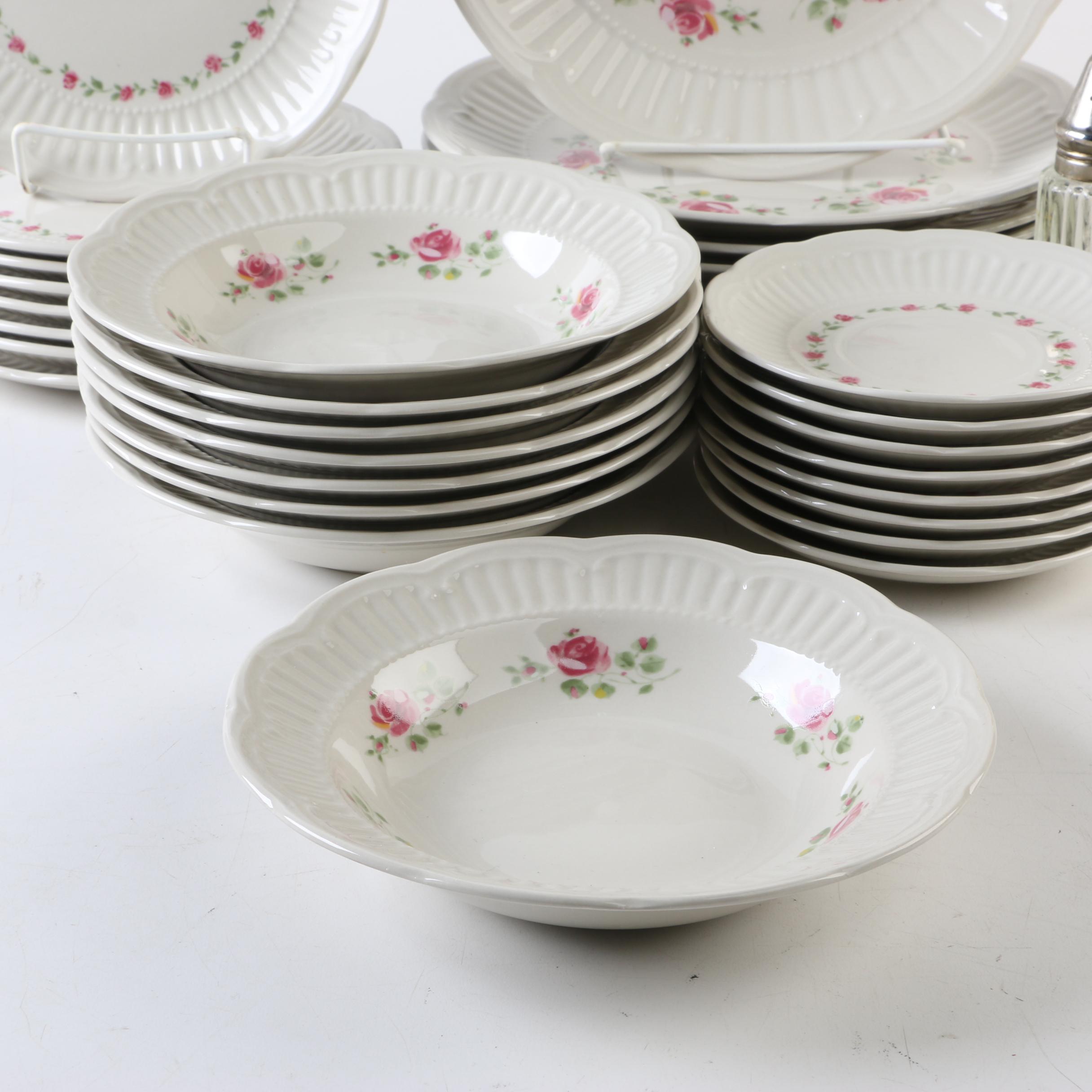 Gibson Design's Dinnerware