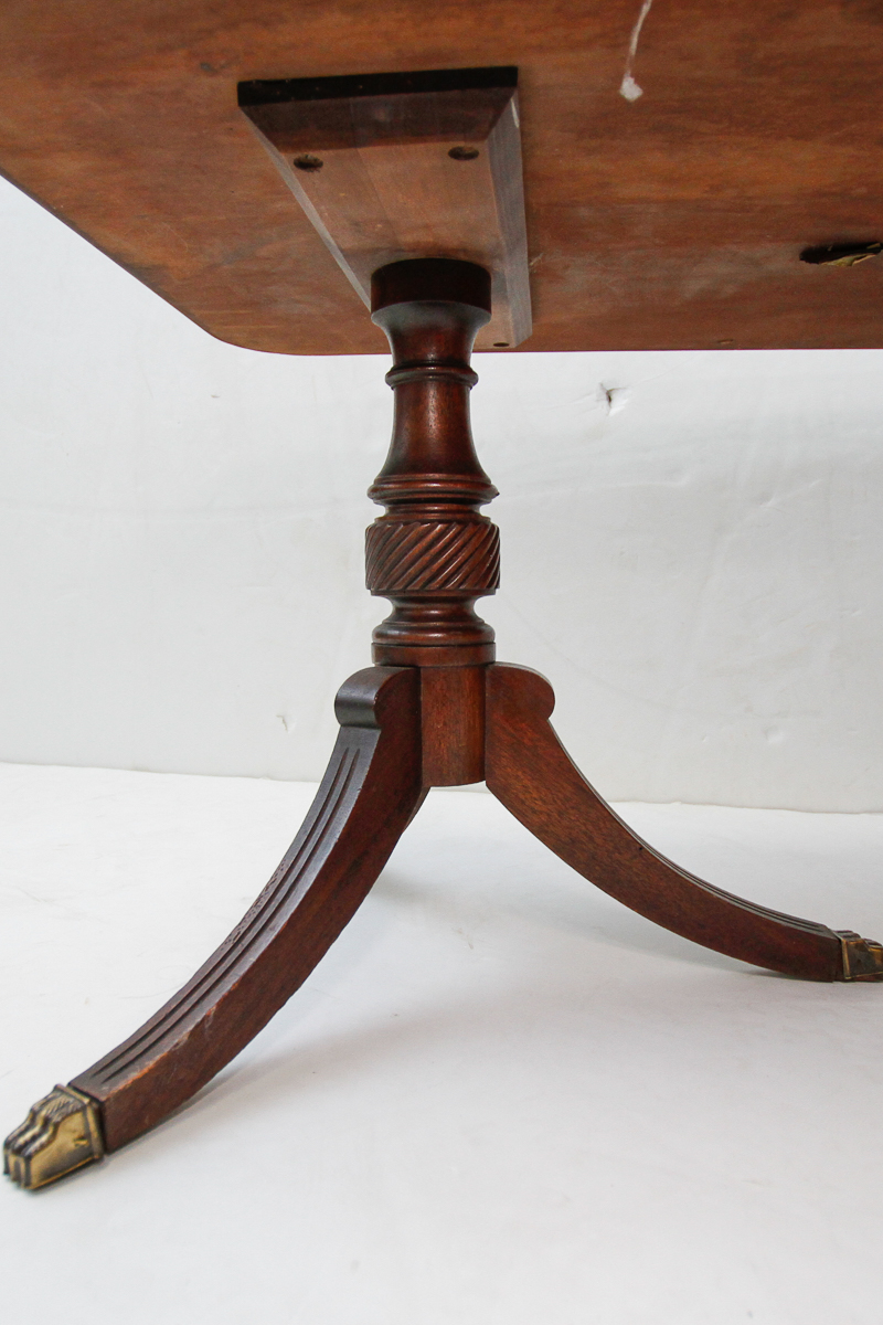 Duncan Phyfe Style Coffee Table