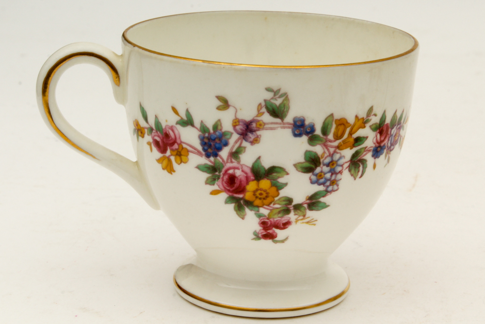 Mintons "Spring Flowers" Dinnerware, Circa 1938-1959