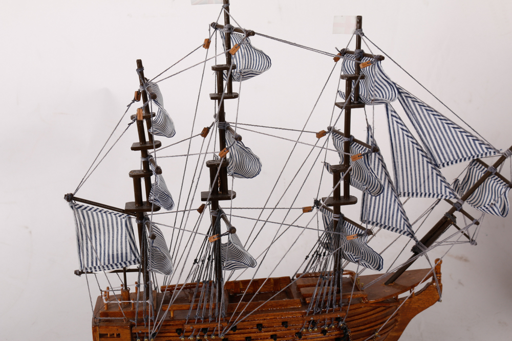 Pair of Wooden Models of British Sailing Ships "Cutty Sark" and HMS "Victory"