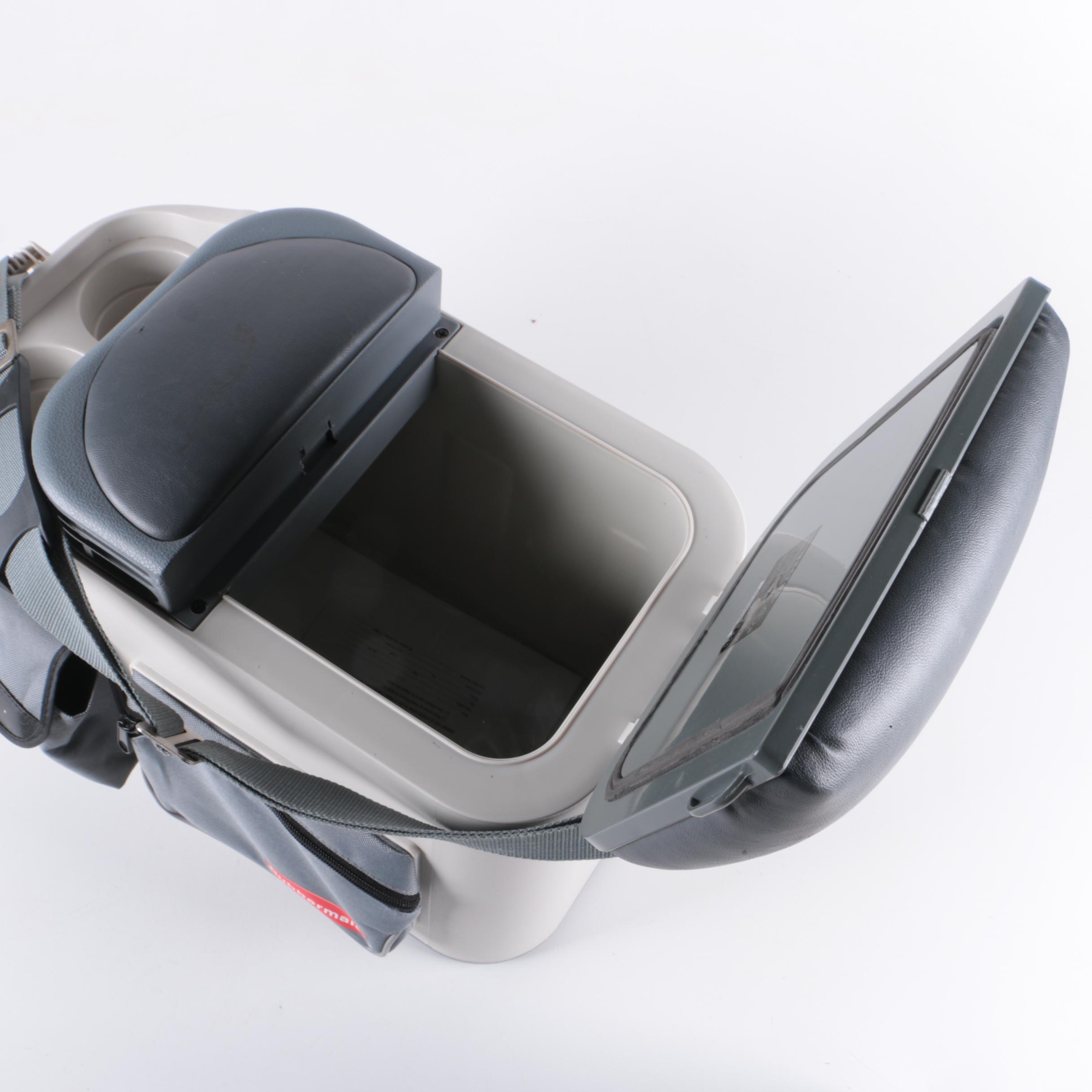 Rubbermaid Thermo-Electric Travel Cooler and Warmer