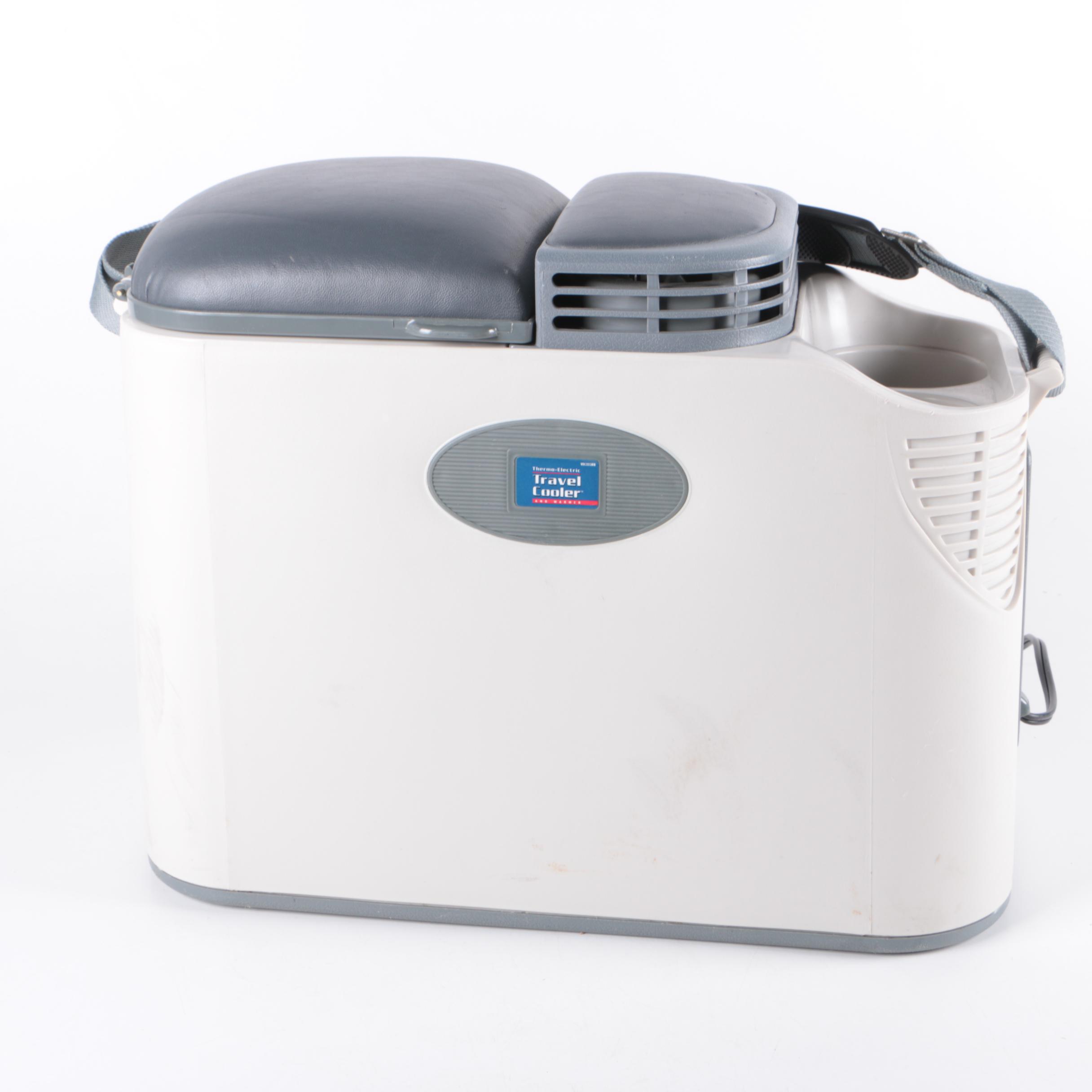 Rubbermaid Thermo-Electric Travel Cooler and Warmer