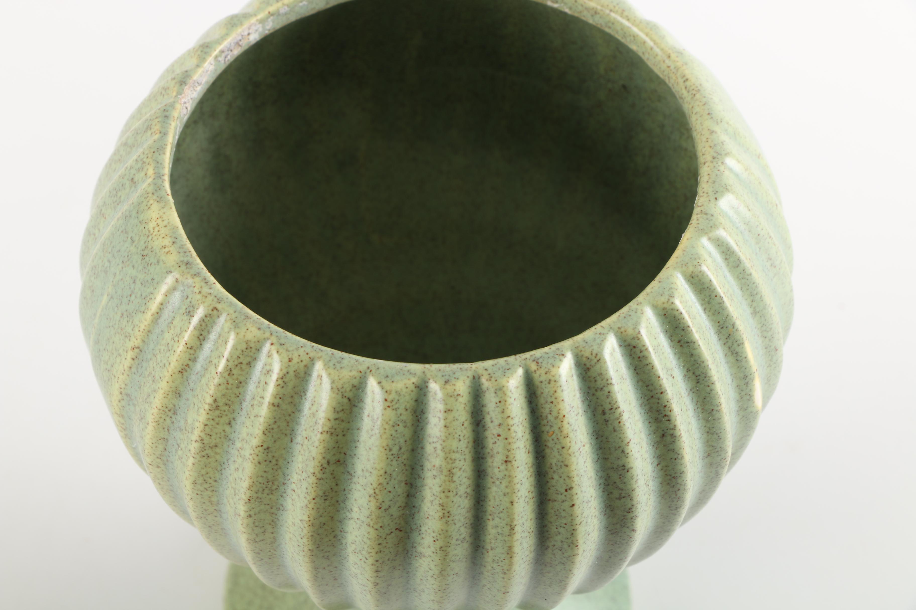 Vintage McCoy "Floraline" Fluted Vase and Ash Receivers