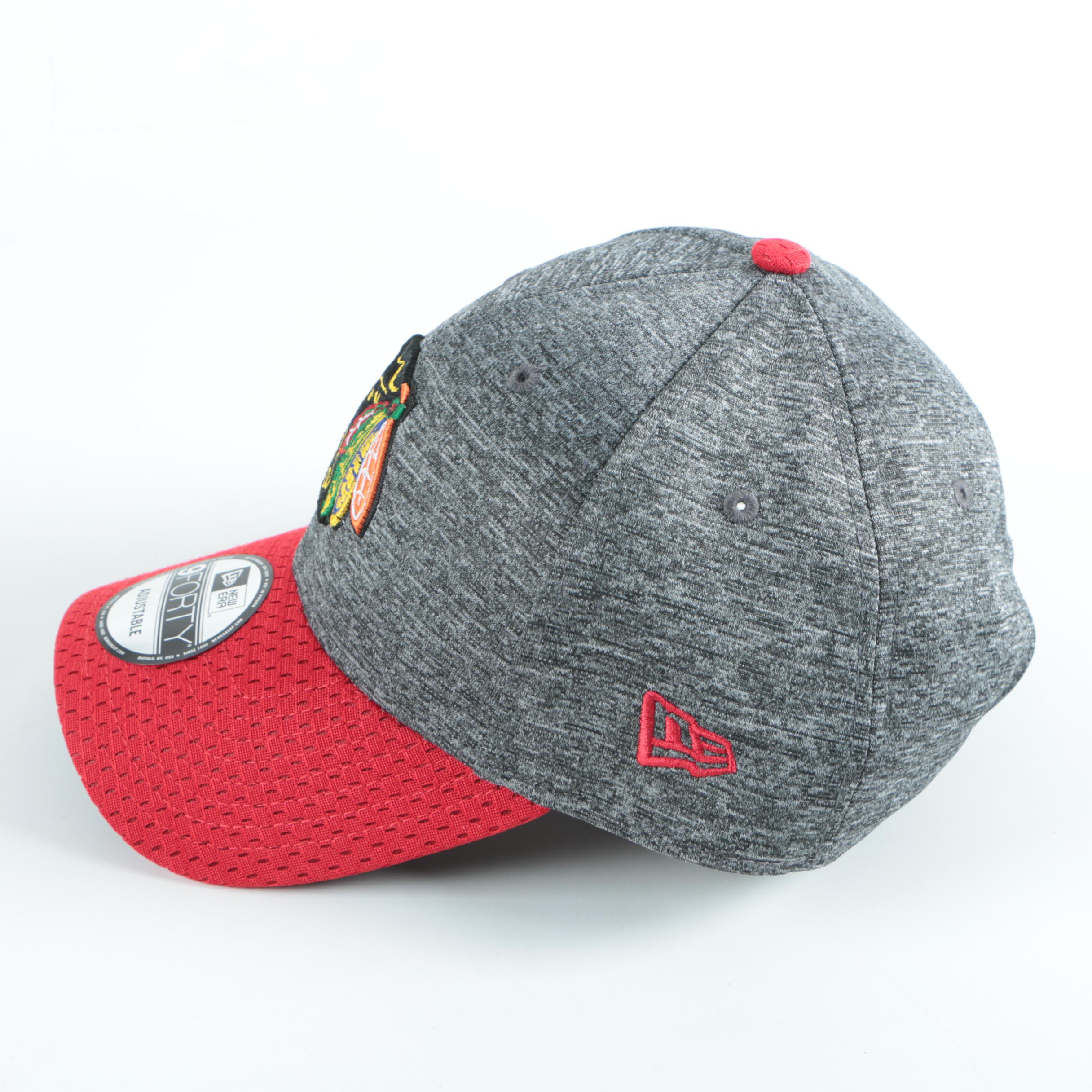 Autographed Andrew Shaw Chicago Blackhawks Pucks with Blackhawks Hat