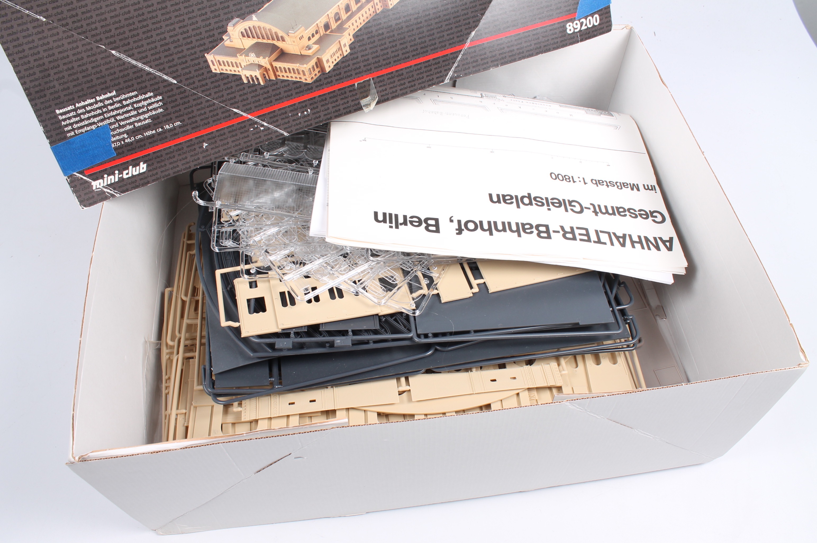 Marklin Z-Scale Anhalter Bahnhof 89200