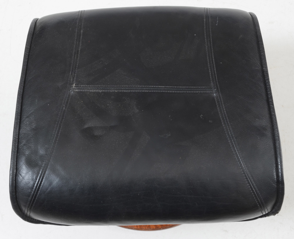 "Avant Glide" Vintage Glider Chair