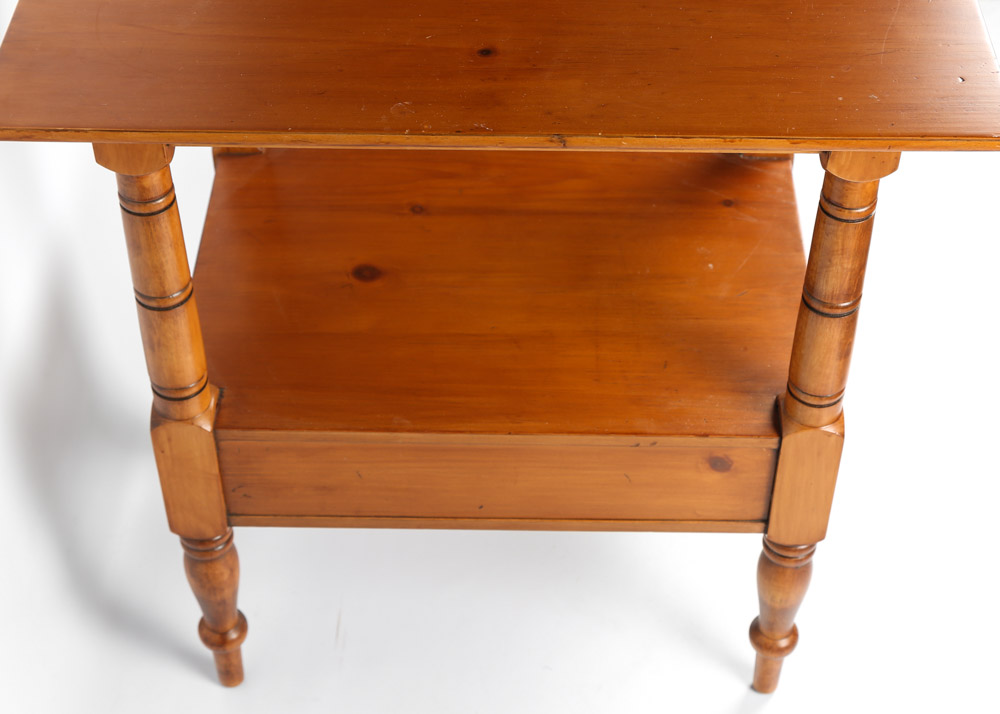 Vintage Colonial Revival Side Table by Drexel