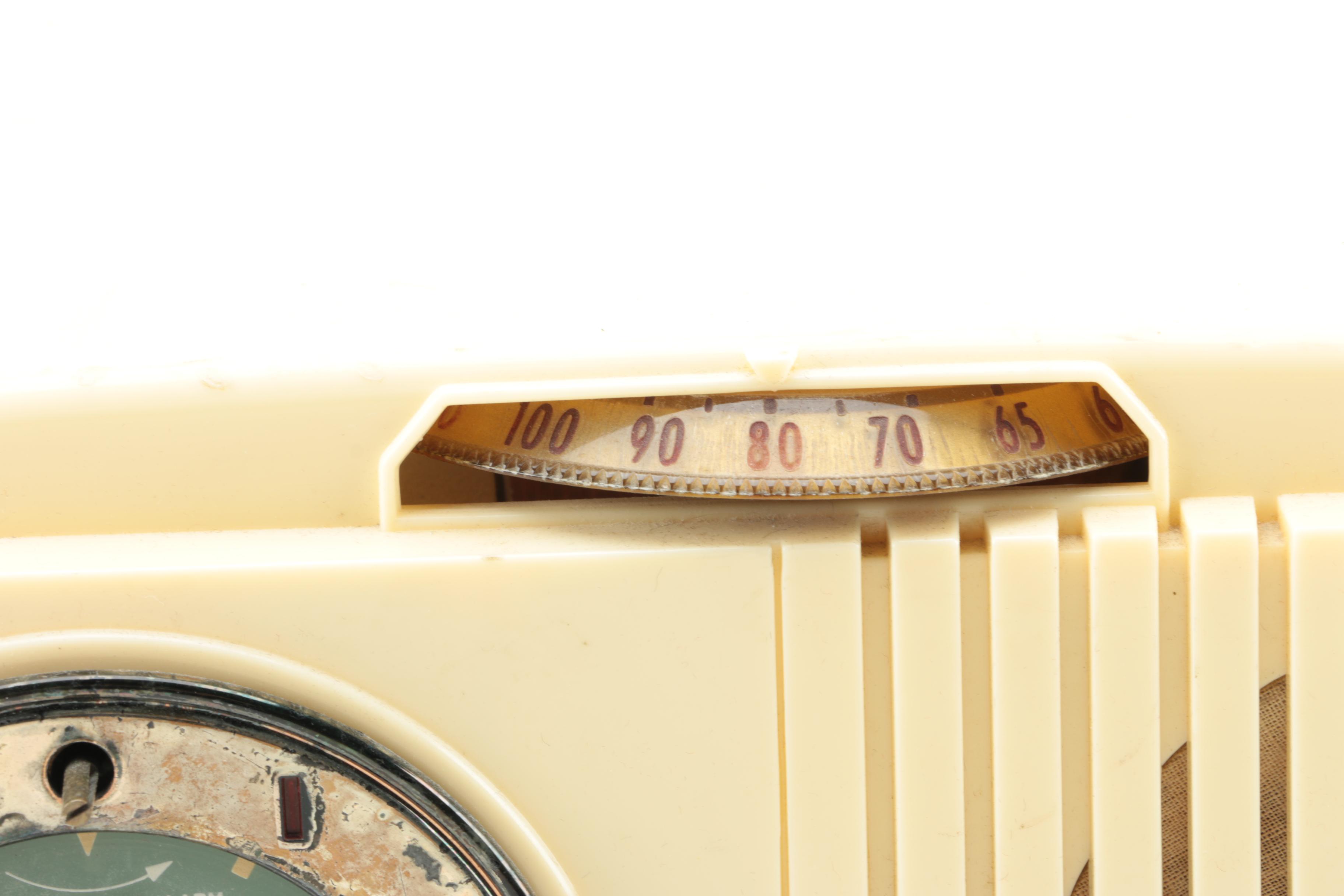 Circa 1940's General Electric Radio/Clock