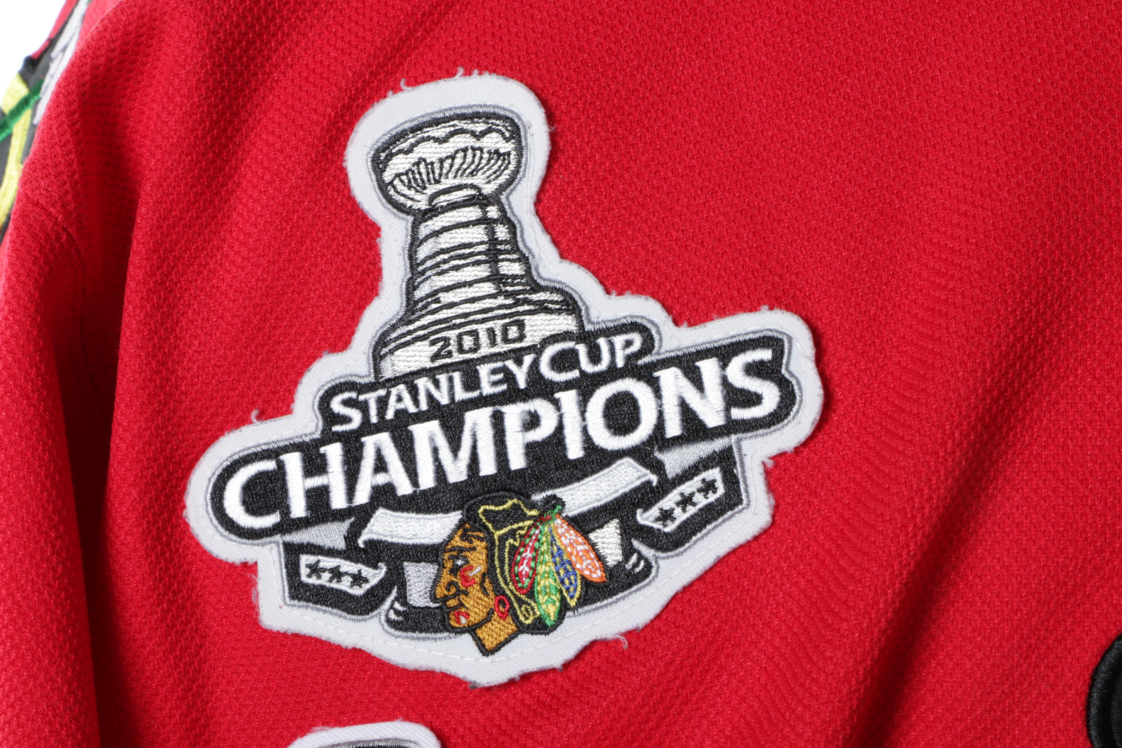 Patrick Sharp Autographed Chicago Blackhawks Jersey