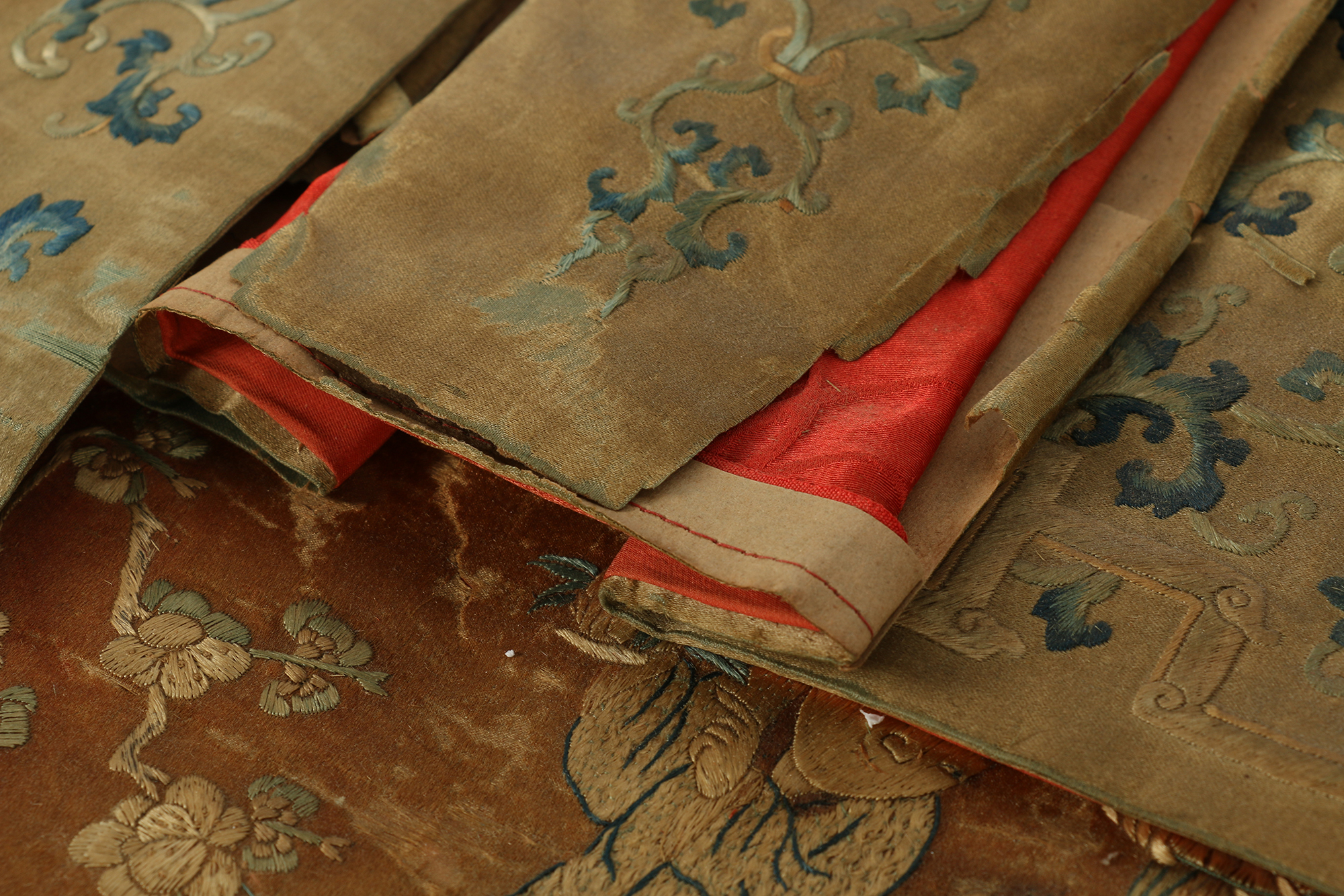 Monumental Qianlong Period Baizitu Hundred Boys Embroidered Tapestry