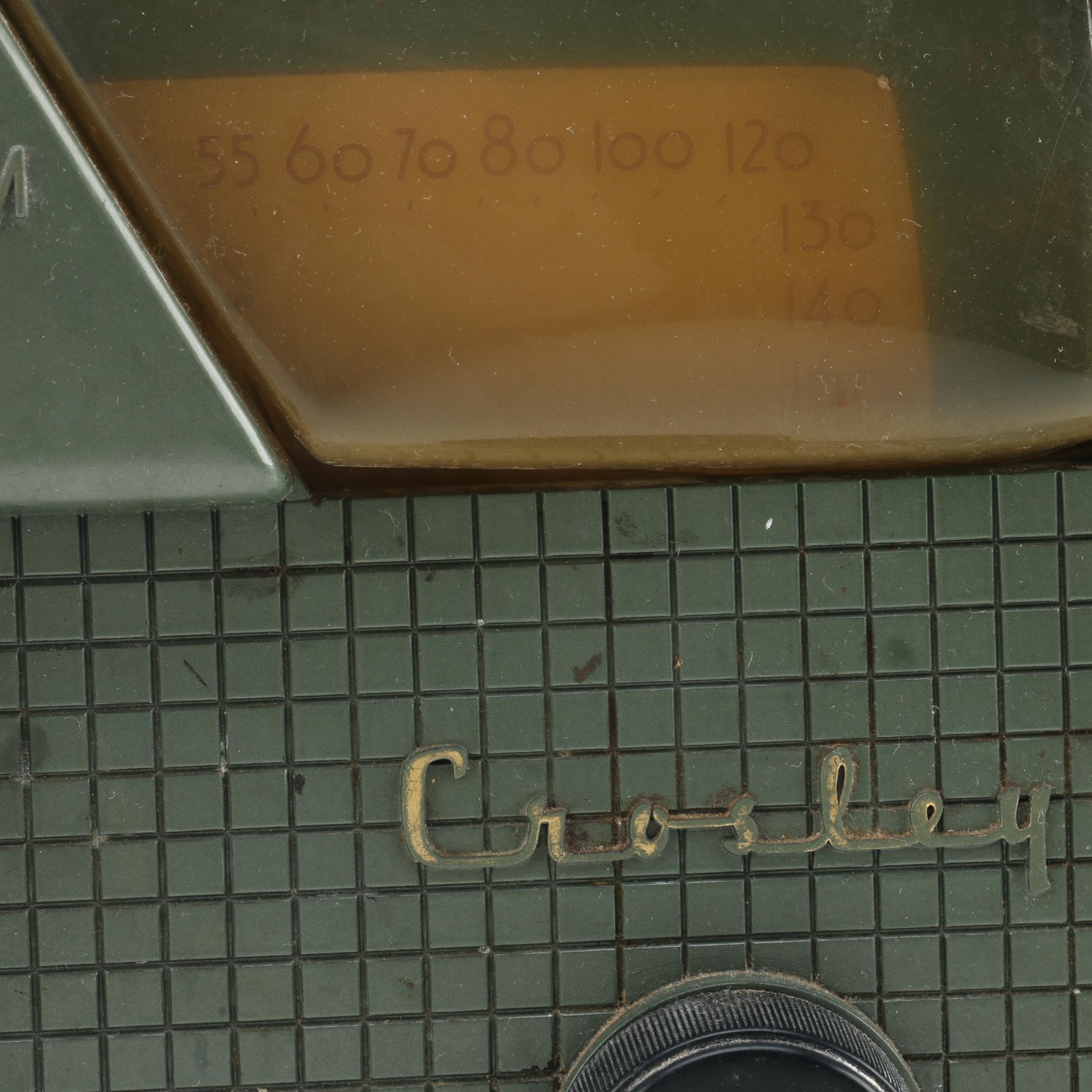 Vintage Crosley -30 GN and Zenith C464W Radios