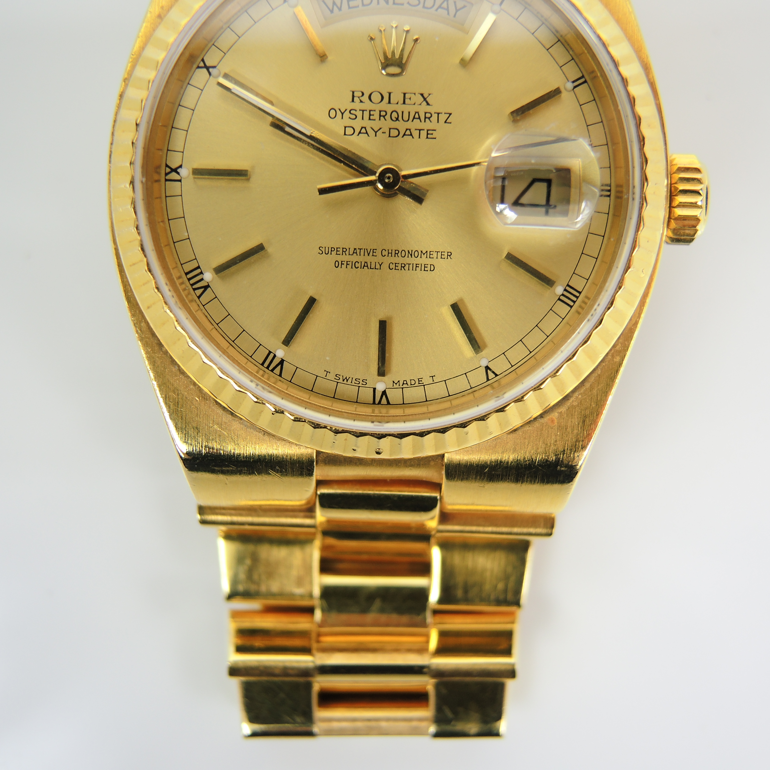 18K Yellow Gold Rolex OysterQuartz 19018 Champagne Dial Watch