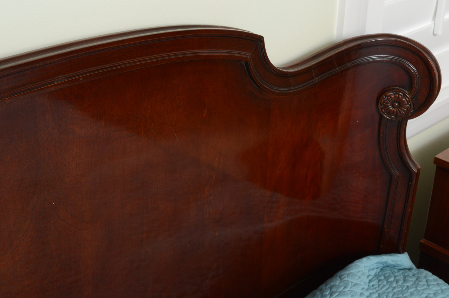 Antique Victorian Mahogany Full Size Bed Frame