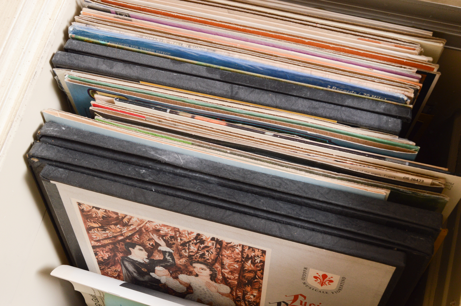 Vintage French Provincial Style Magnavox Stereo Console