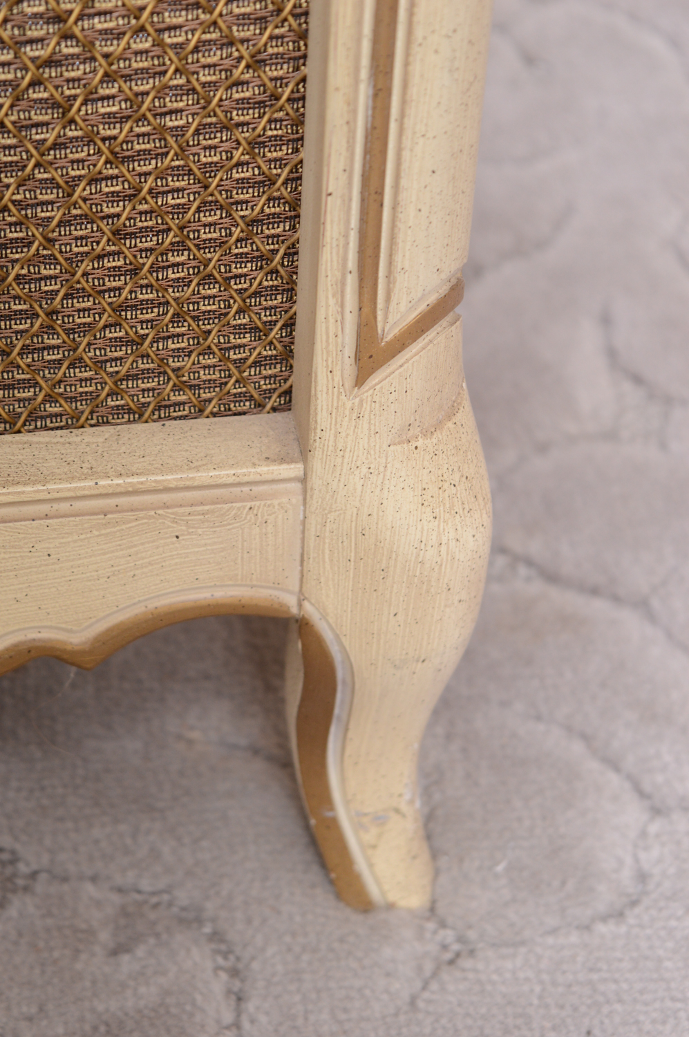 Vintage French Provincial Style Magnavox Stereo Console