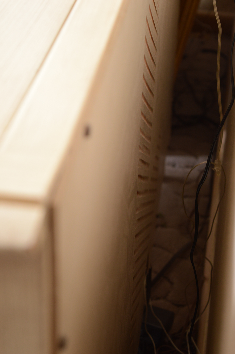 Vintage French Provincial Style Magnavox Stereo Console