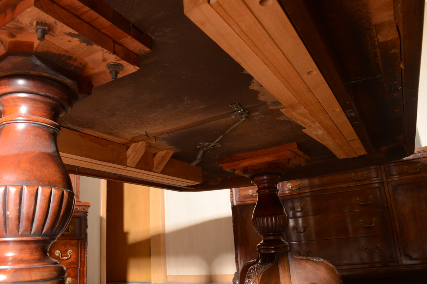 Vintage Chinese Chippendale Style Mahogany Extension Dining Table