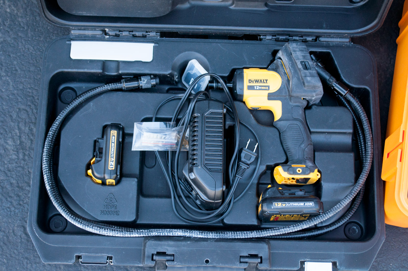 USA Borescopes Sewer Pipe Inspection Camera with DeWalt DCT 41051
