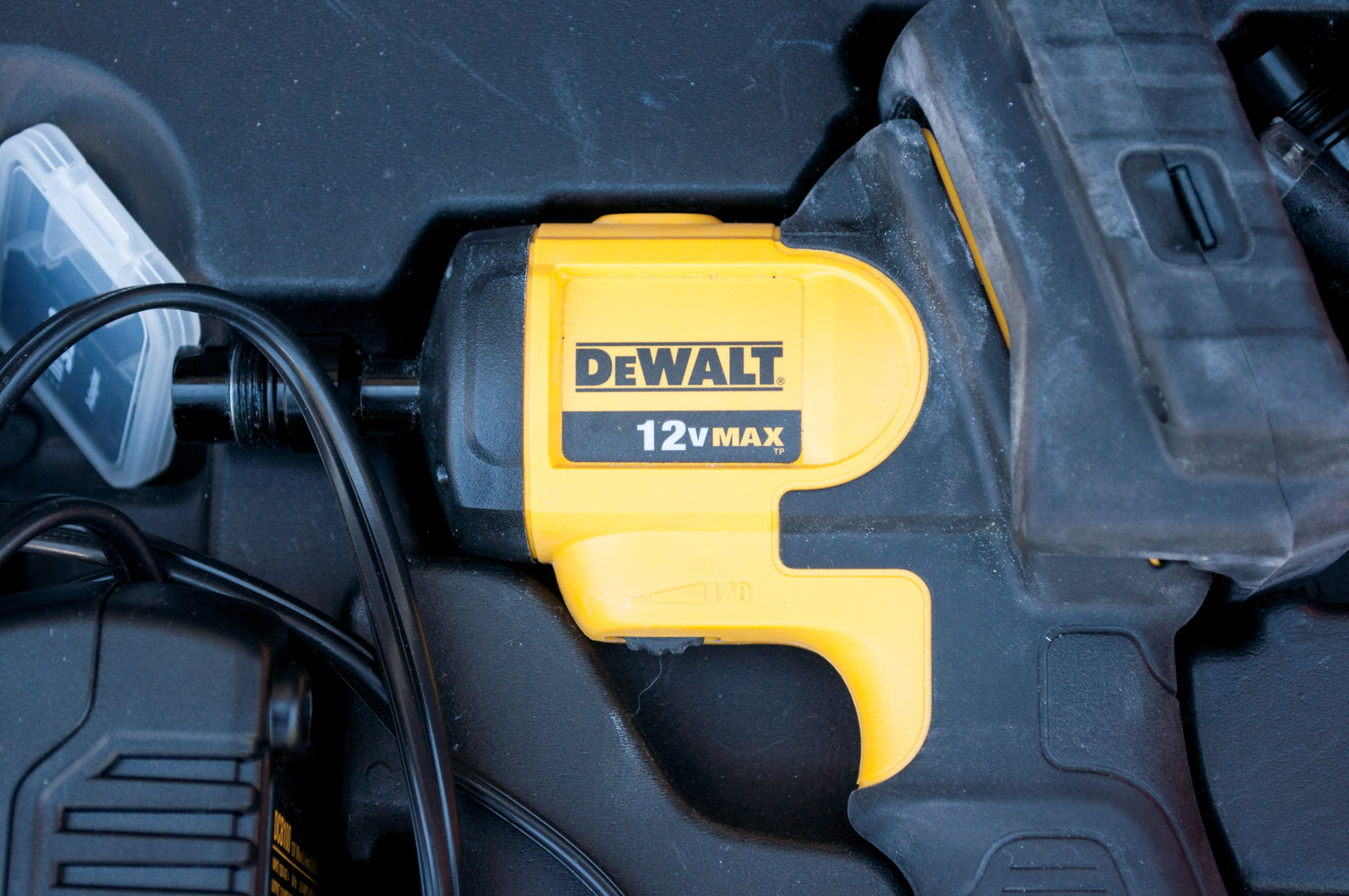 USA Borescopes Sewer Pipe Inspection Camera with DeWalt DCT 41051